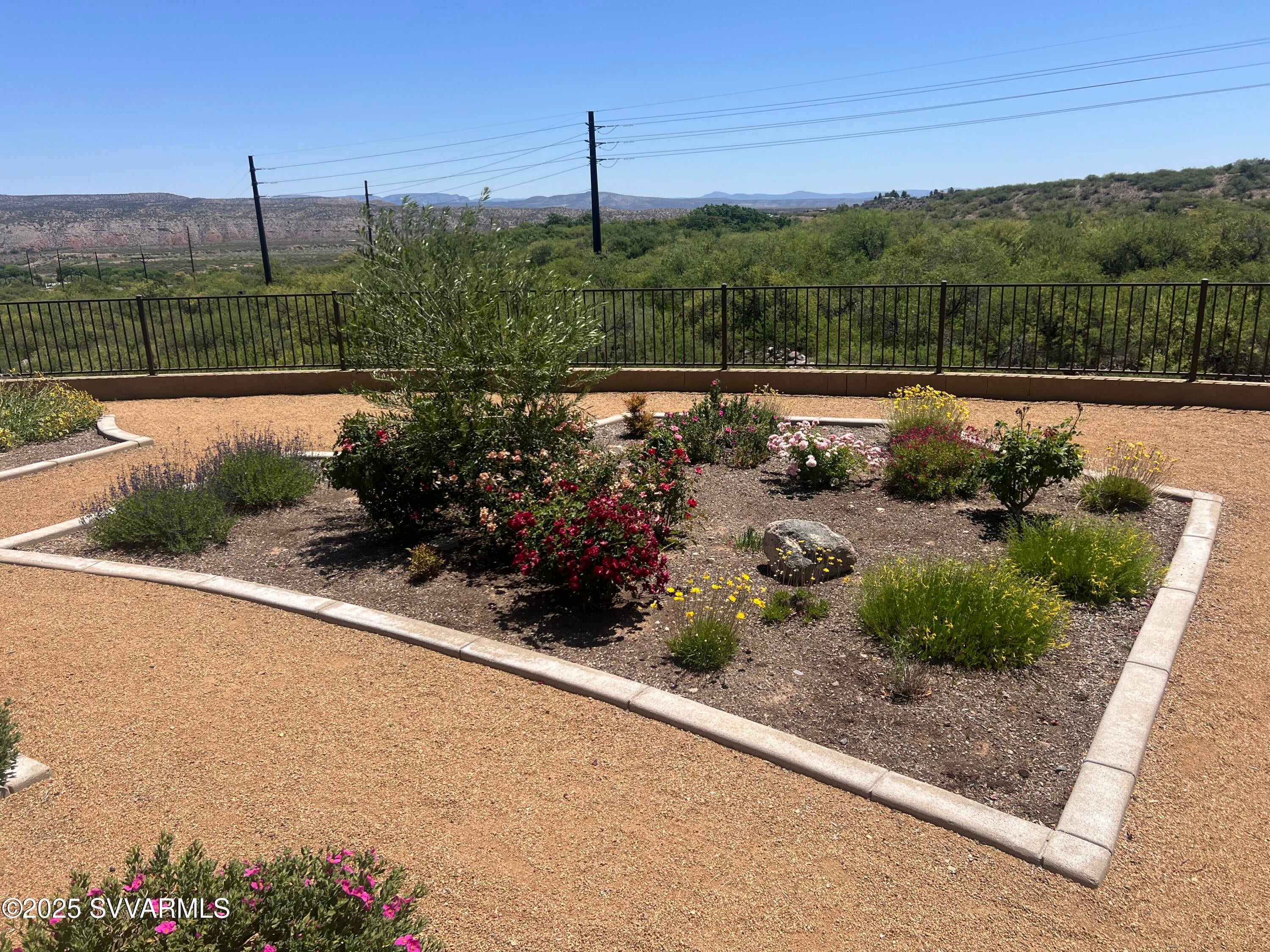 Clarkdale, Arizona, 86324, United States, 3 Bedrooms Bedrooms, ,2 BathroomsBathrooms,Residential,For Sale,1866372