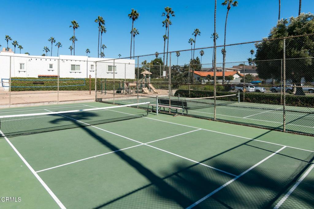 Ventura, California, 93001, United States, 4 Bedrooms Bedrooms, ,3 BathroomsBathrooms,Residential,For Sale,1974462