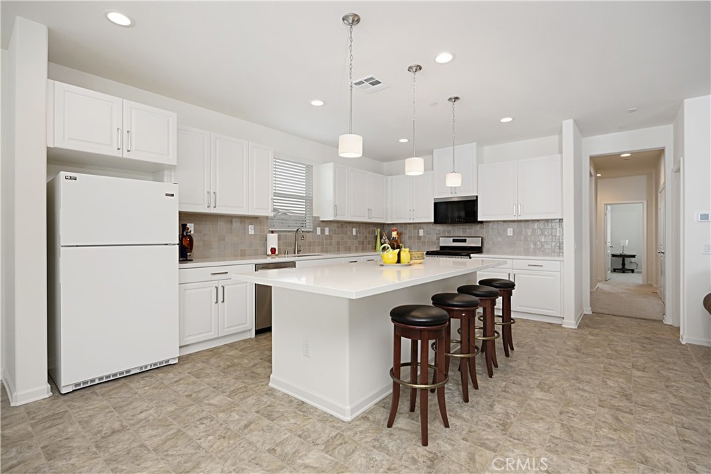 Wildomar, California, 92595, United States, 3 Bedrooms Bedrooms, ,2 BathroomsBathrooms,Residential,For Sale,1793849