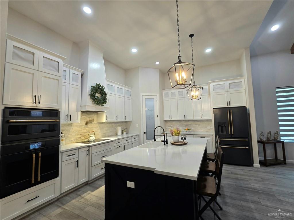 McAllen, Texas, 78504, United States, 4 Bedrooms Bedrooms, ,4 BathroomsBathrooms,Residential,For Sale,1787896