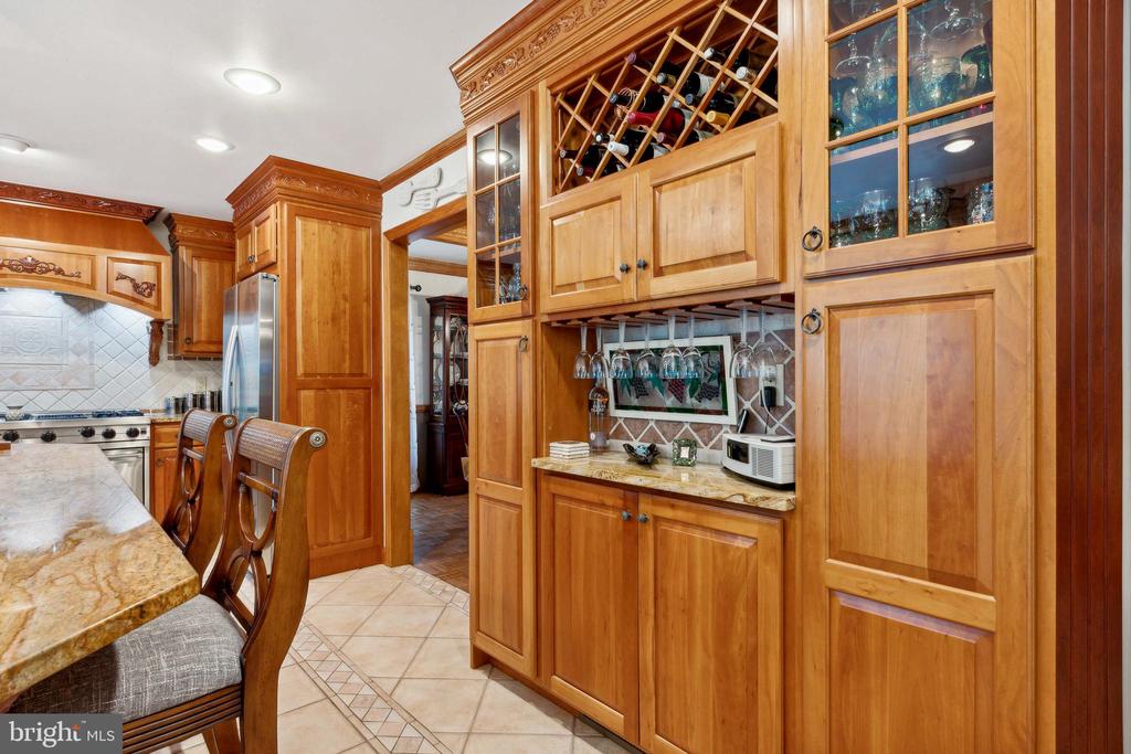 Colts Neck, New Jersey, 07722, United States, 4 Bedrooms Bedrooms, ,4 BathroomsBathrooms,Residential,For Sale,1792181