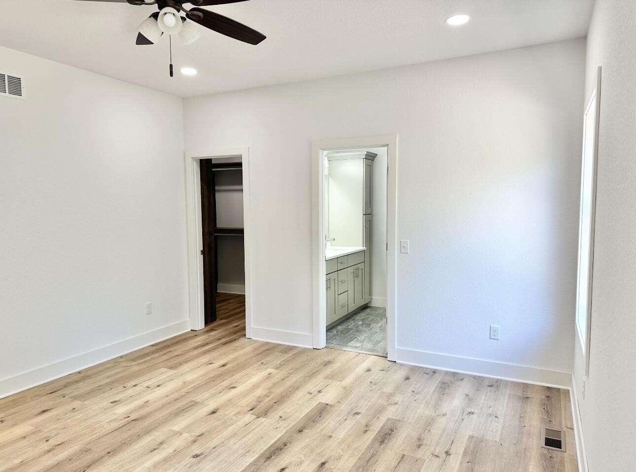 Shell Knob, Missouri, 65747, United States, 5 Bedrooms Bedrooms, ,3 BathroomsBathrooms,Residential,For Sale,1982122