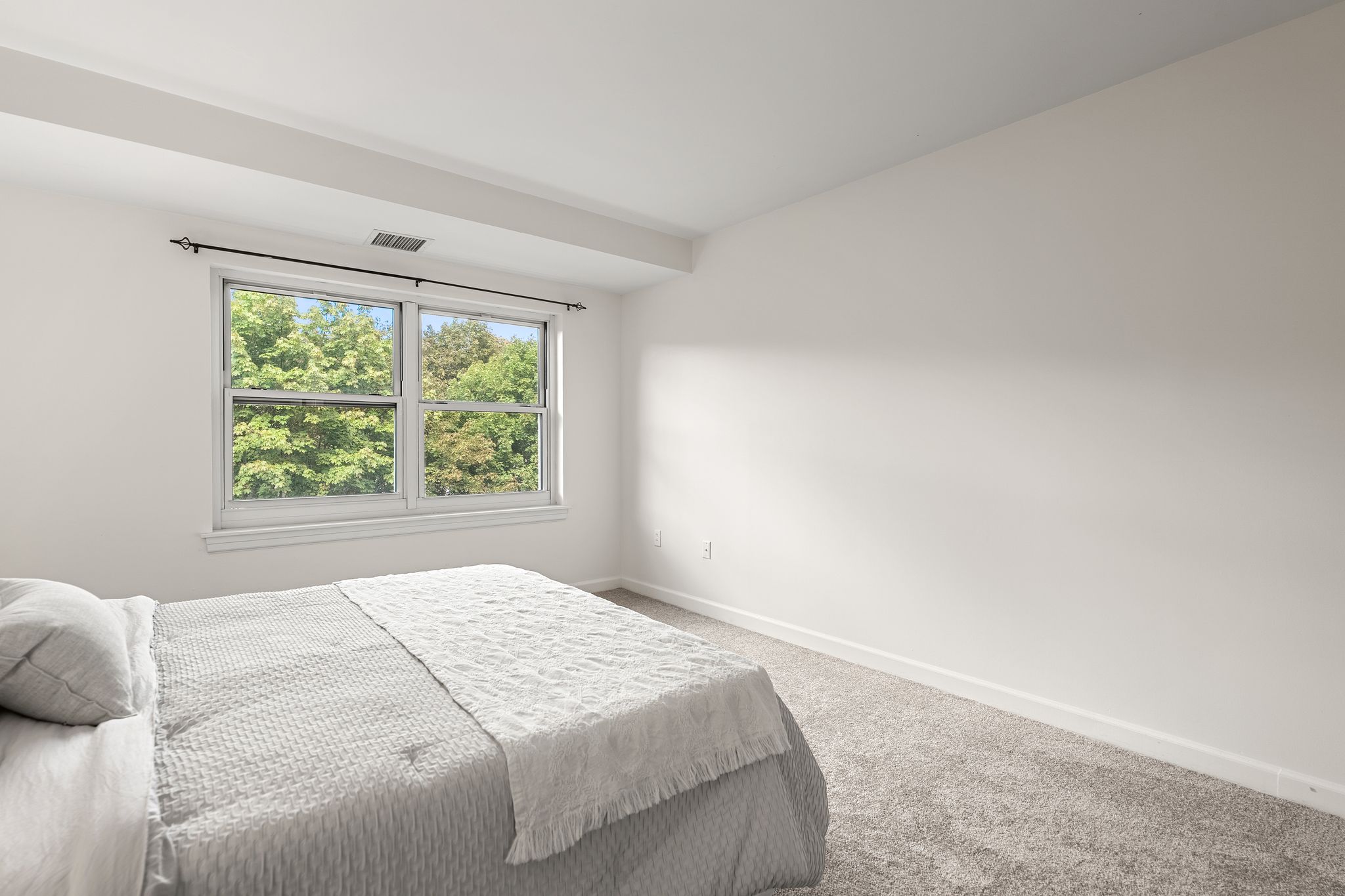  1 Watermill Place, Unit 426, Arlington, MA, 02476 - 物件實景
