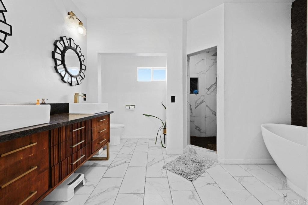 Poway, California, 92064, United States, 4 Bedrooms Bedrooms, ,2 BathroomsBathrooms,Residential,For Sale,1896326