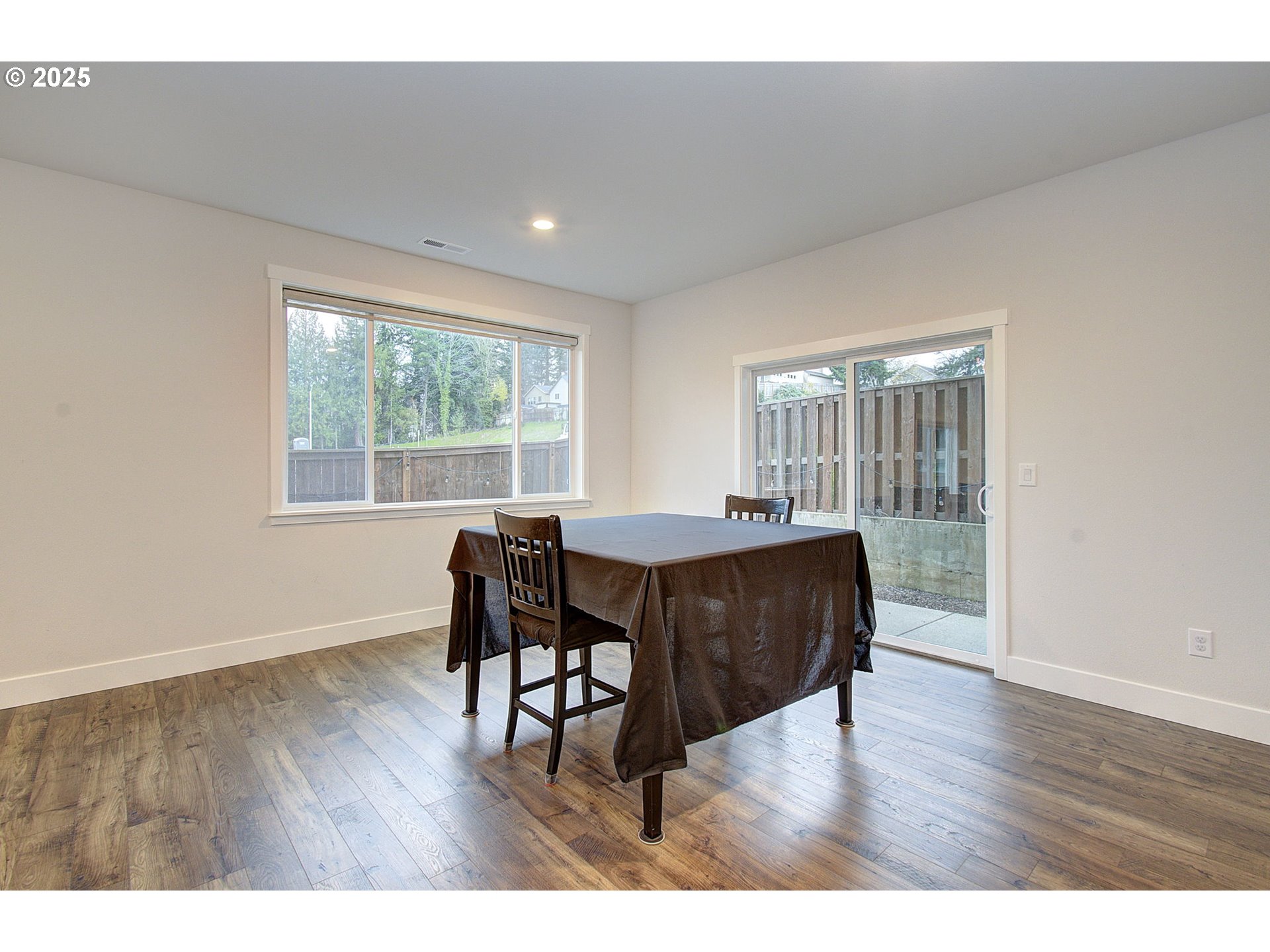 Vancouver, Washington, 98665, United States, 4 Bedrooms Bedrooms, ,2 BathroomsBathrooms,Residential,For Sale,2000903