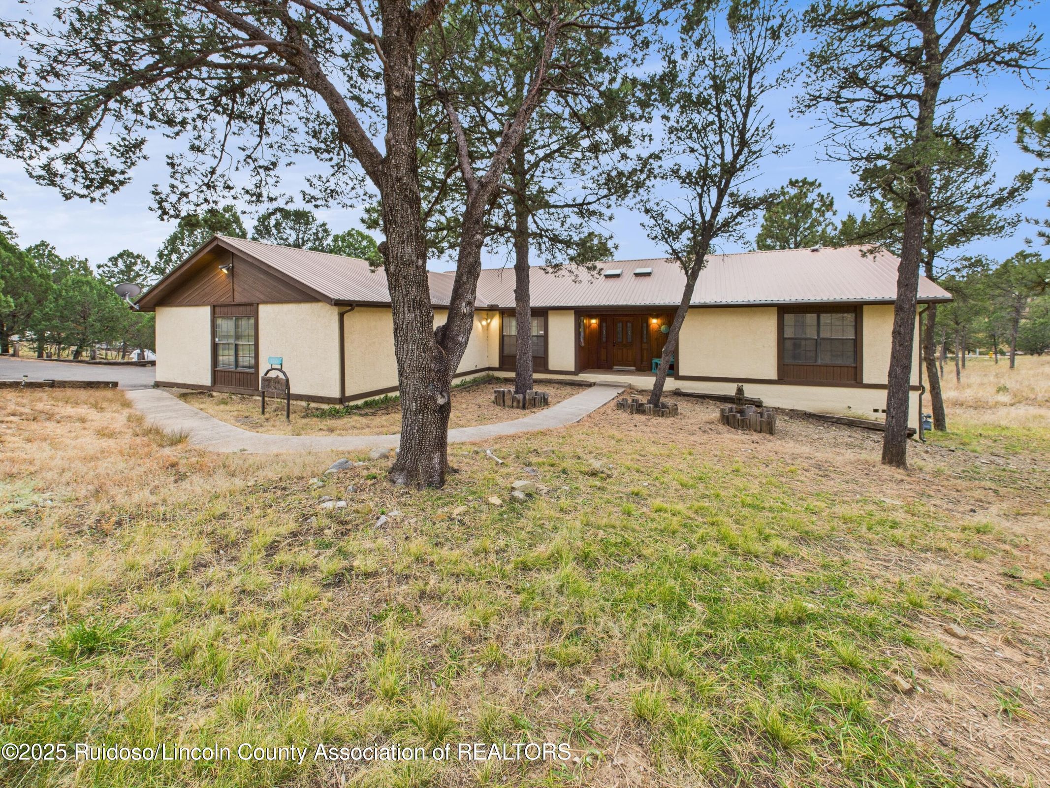 Ruidoso, New Mexico, 88345, United States, 5 Bedrooms Bedrooms, ,4 BathroomsBathrooms,Residential,For Sale,2006103