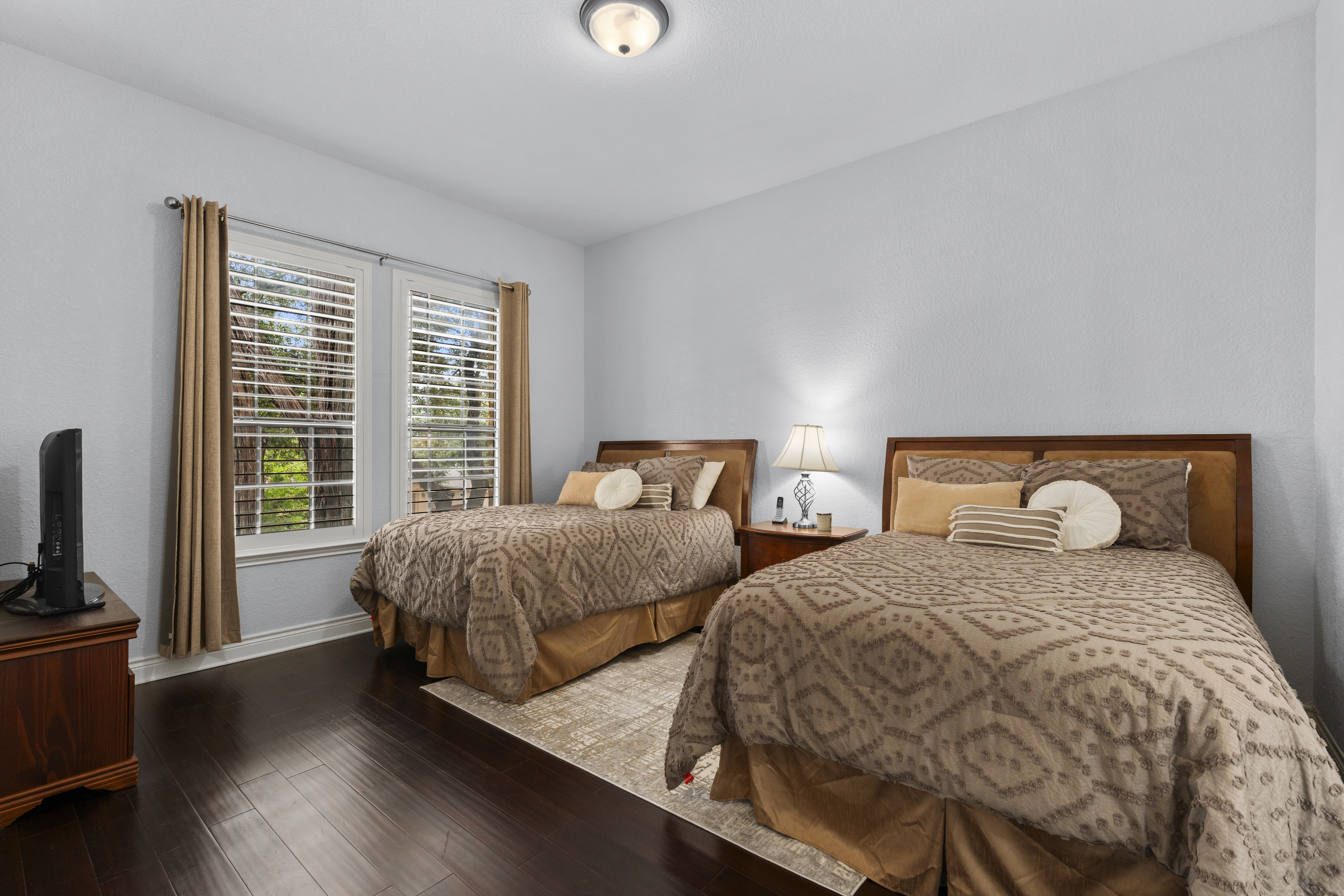  Remodeled Estate Living in Rogers Ranch - 物件實景