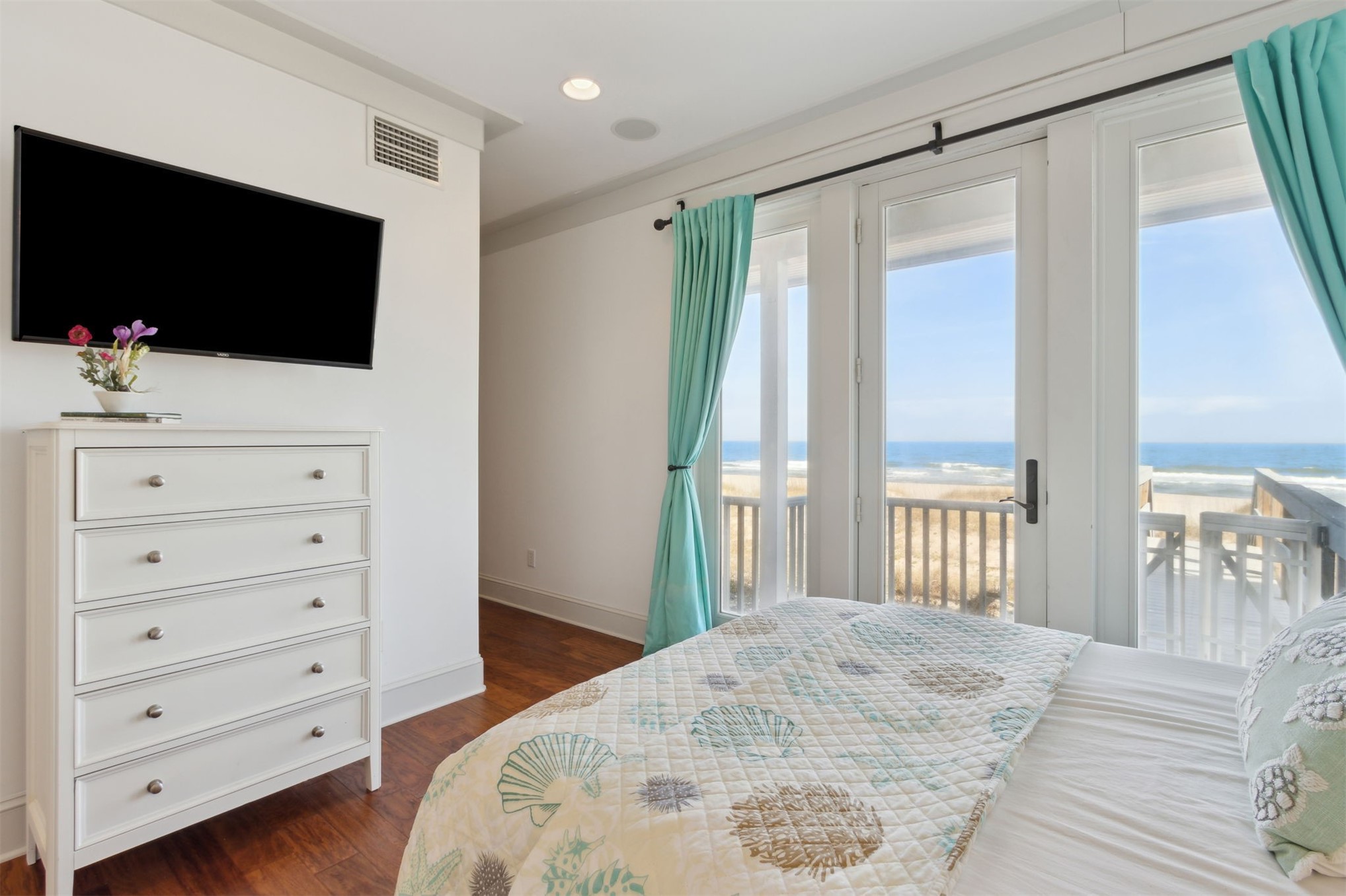 Fernandina Beach, Florida, 32034, United States, 3 Bedrooms Bedrooms, ,3 BathroomsBathrooms,Residential,For Sale,2016912