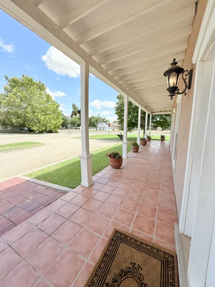 Carlsbad, New Mexico, 88220, United States, 3 Bedrooms Bedrooms, ,2 BathroomsBathrooms,Residential,For Sale,1973747