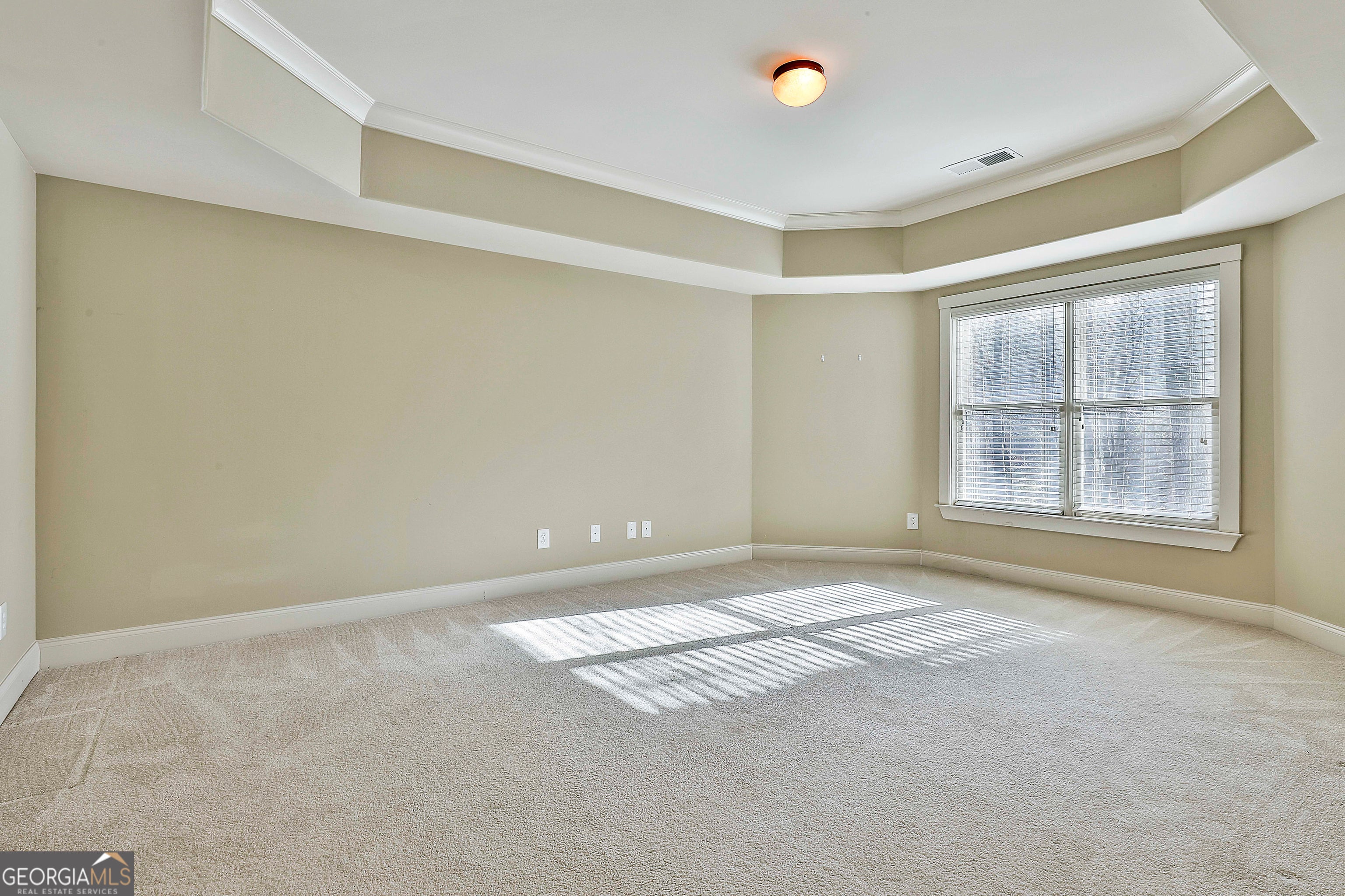 Douglasville, Georgia, 30135, United States, 5 Bedrooms Bedrooms, ,4 BathroomsBathrooms,Residential,For Sale,1999896