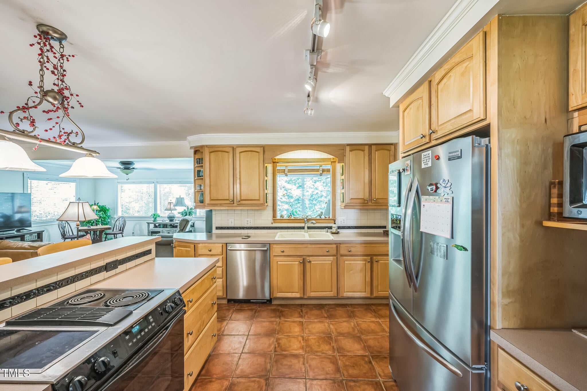 Raleigh, North Carolina, 27609, United States, 3 Bedrooms Bedrooms, ,2 BathroomsBathrooms,Residential,For Sale,1826657