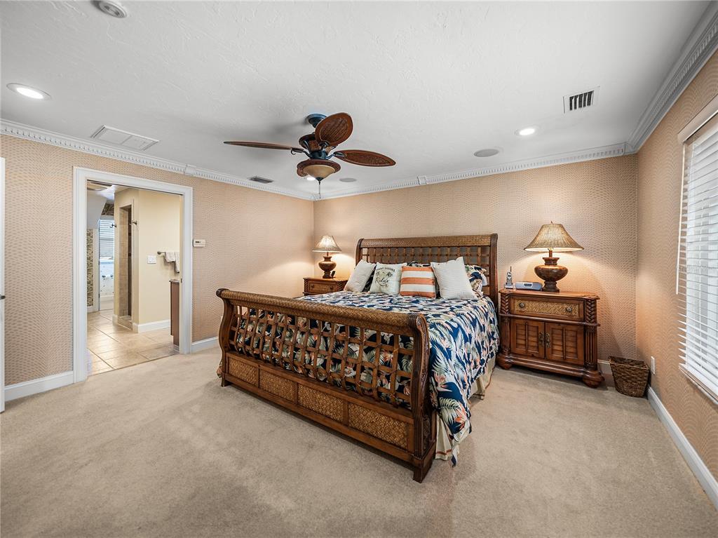 Winter Haven, Florida, 33884, United States, 3 Bedrooms Bedrooms, ,4 BathroomsBathrooms,Residential,For Sale,1895737