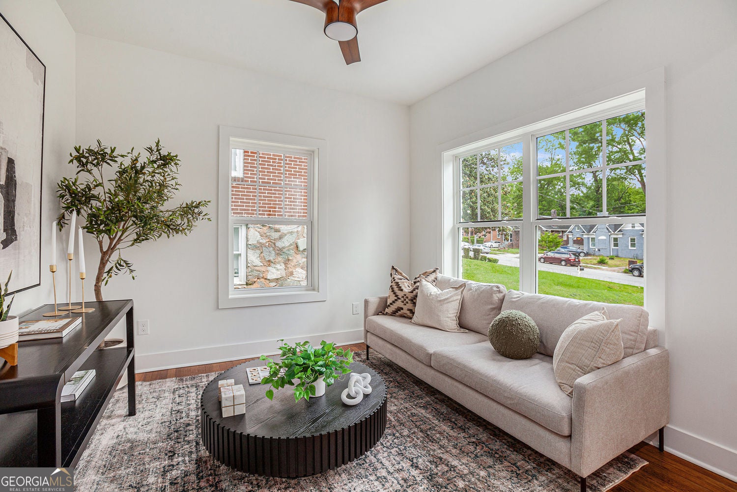 Atlanta, Georgia, 30310, United States, 4 Bedrooms Bedrooms, ,4 BathroomsBathrooms,Residential,For Sale,2000177