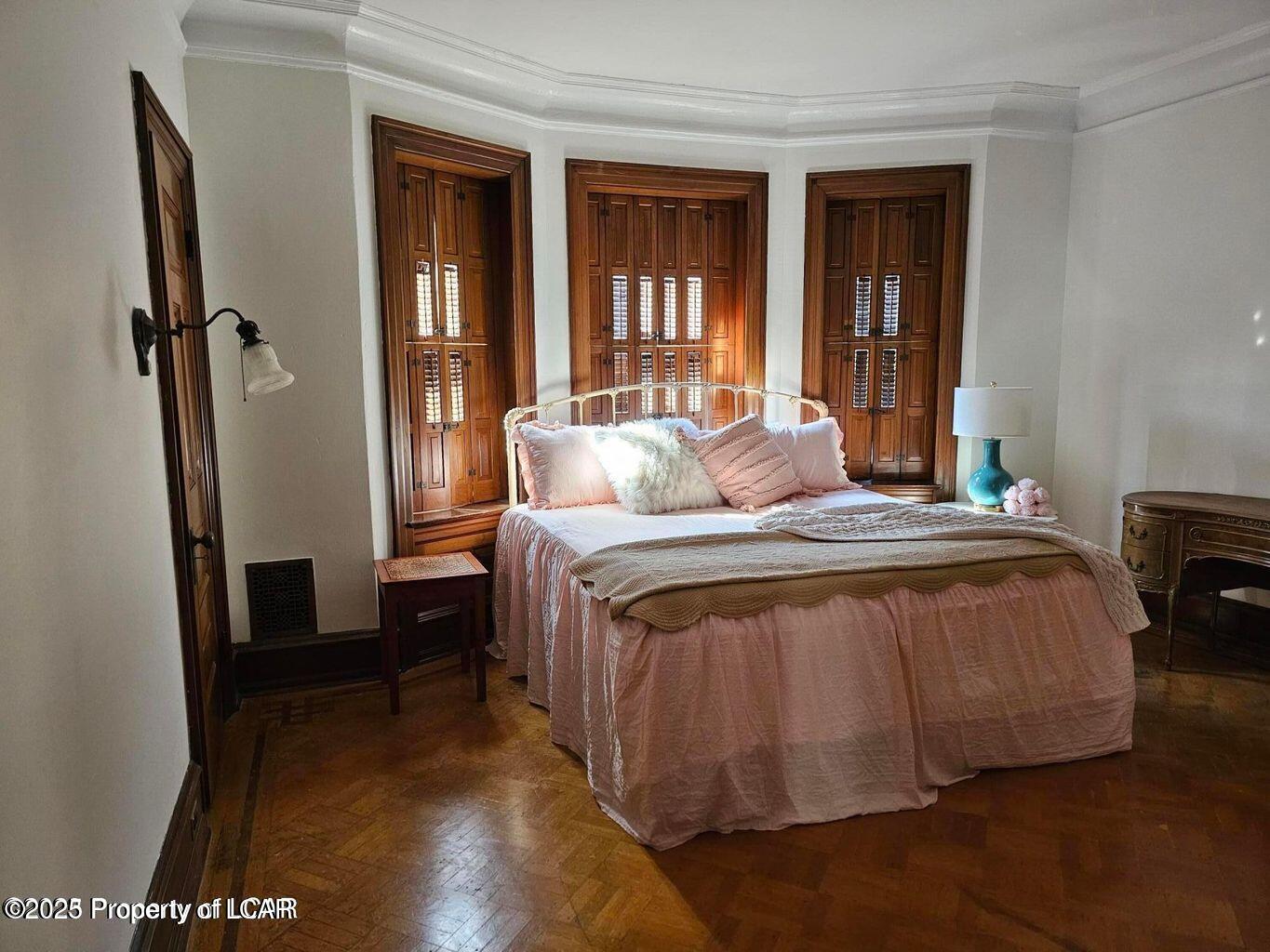 Wilkes-Barre, Pennsylvania, 18701, United States, 7 Bedrooms Bedrooms, ,3 BathroomsBathrooms,Residential,For Sale,1982709