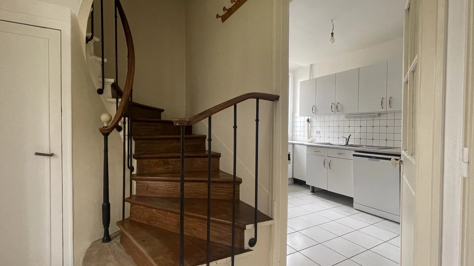 Samois-sur-Seine, Île-de-France, 77920, FR, 5 Bedrooms Bedrooms, ,5 BathroomsBathrooms,Residential,For Sale,1991595