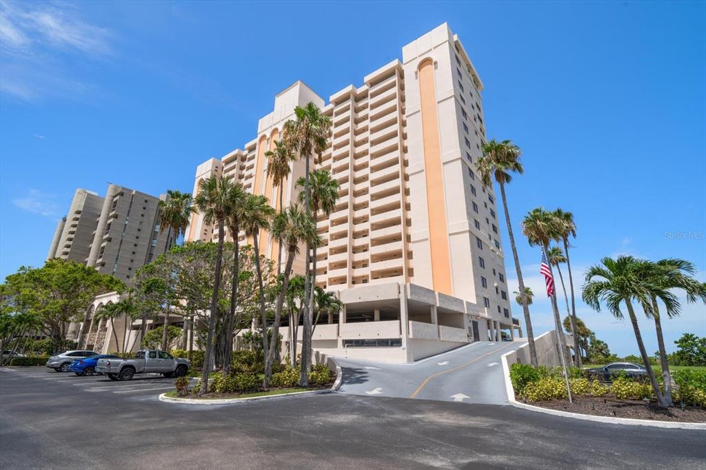 Clearwater Beach, Florida, 33767, United States, 2 Bedrooms Bedrooms, ,2 BathroomsBathrooms,Residential,For Sale,1912090