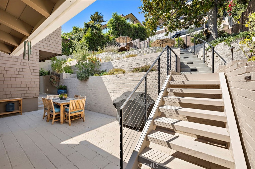 Laguna Beach, California, 92651, United States, 3 Bedrooms Bedrooms, ,3 BathroomsBathrooms,Residential,For Sale,1939683