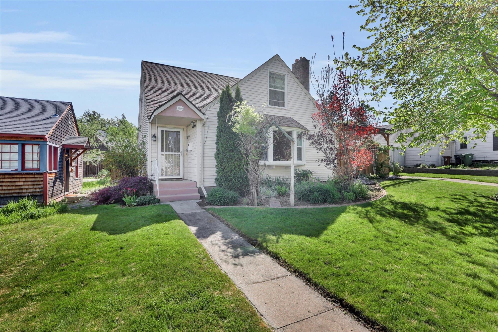 Spokane, Washington, 99203, United States, 4 Bedrooms Bedrooms, ,3 BathroomsBathrooms,Residential,For Sale,1939271