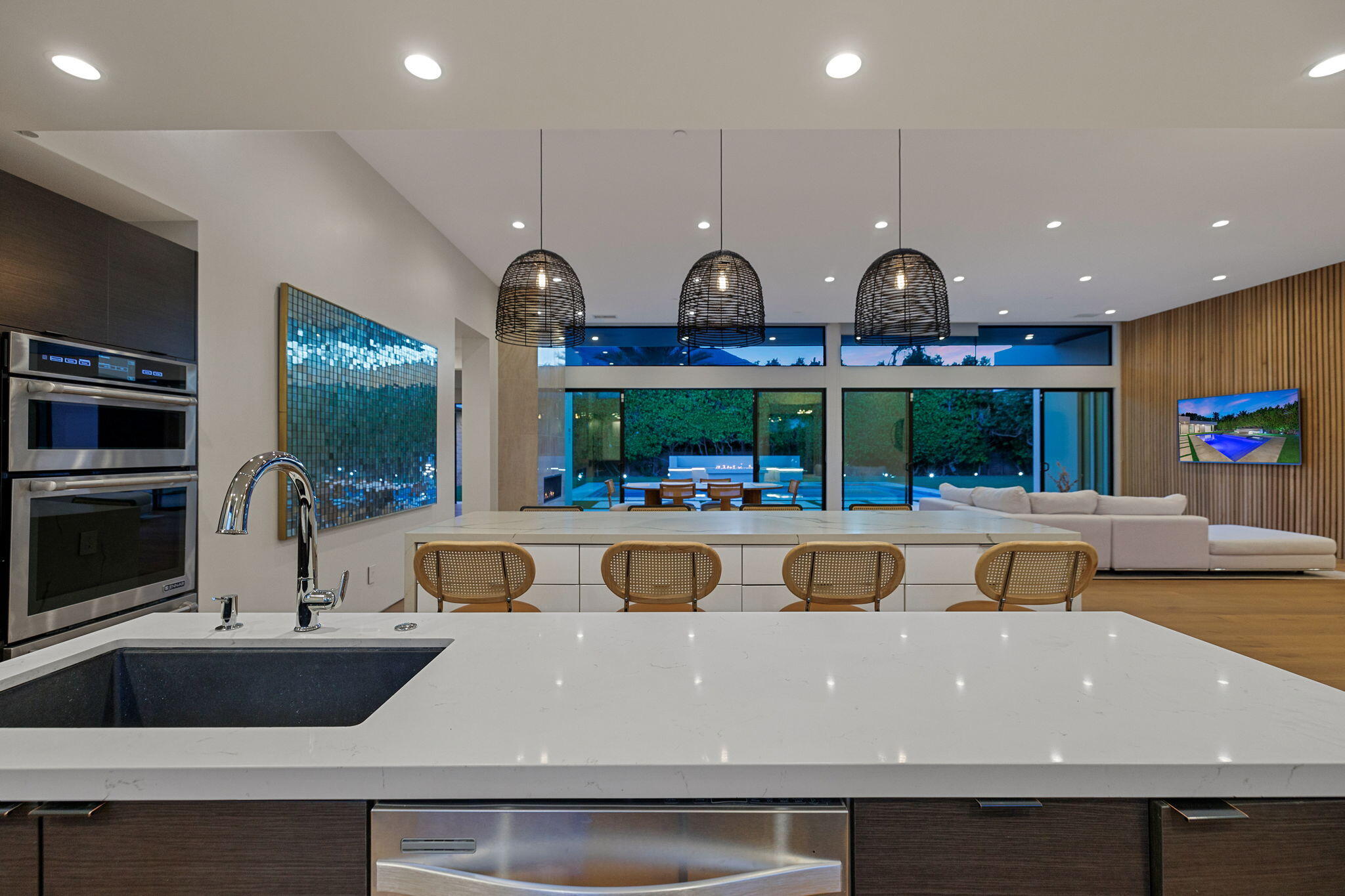 Palm Springs, California, 92262, United States, 5 Bedrooms Bedrooms, ,4 BathroomsBathrooms,Residential,For Sale,1805387