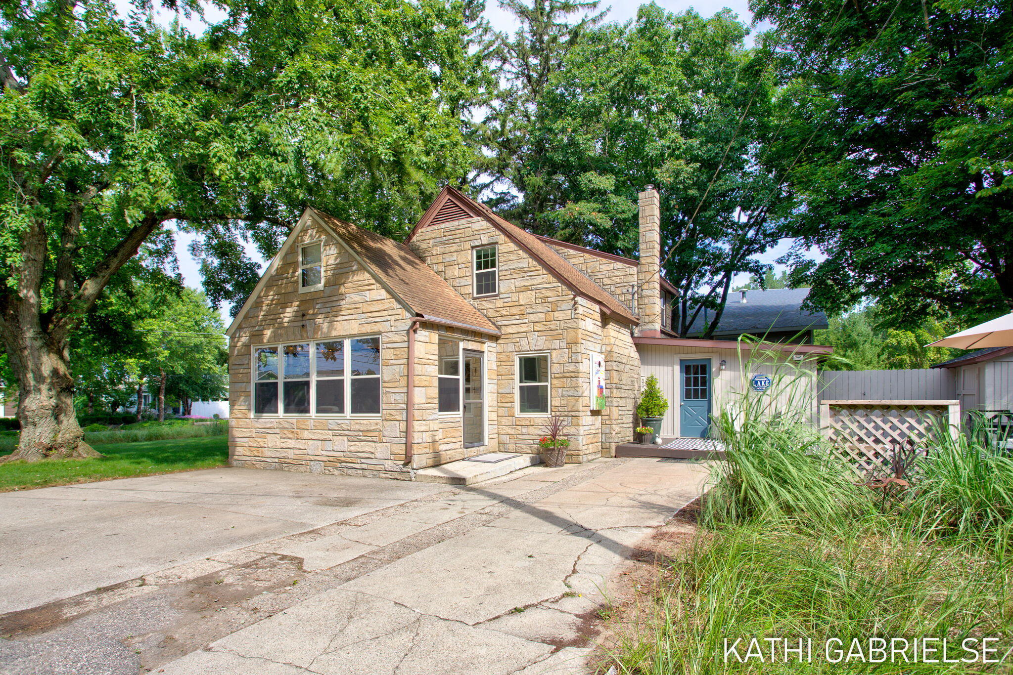 Spring Lake, Michigan, 49456, United States, 3 Bedrooms Bedrooms, ,2 BathroomsBathrooms,Residential,For Sale,1916666