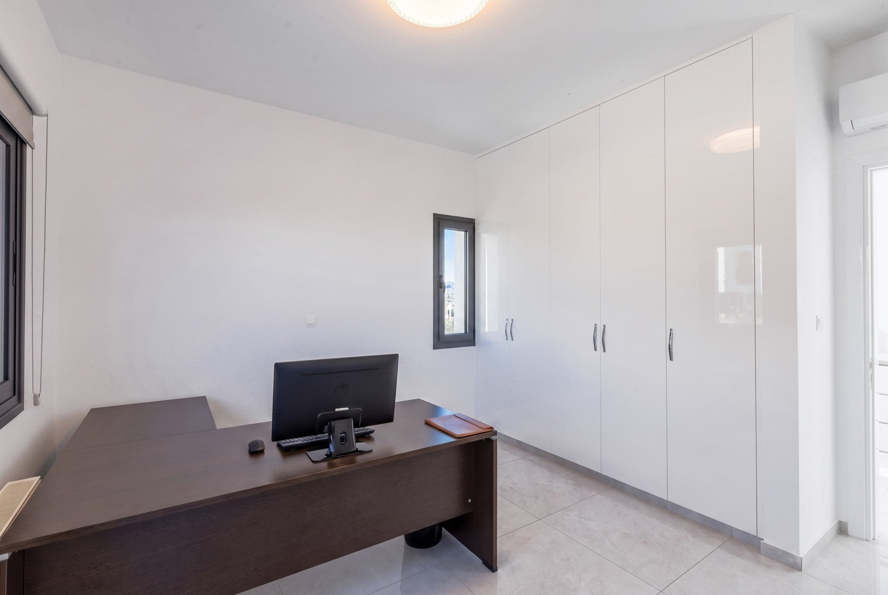  Sea View Four Bedroom Villa in Germasogeia, Limassol - 物件實景