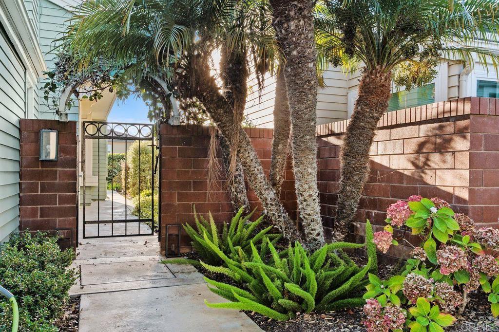 Carlsbad, California, 92011, United States, 3 Bedrooms Bedrooms, ,3 BathroomsBathrooms,Residential,For Sale,1988185