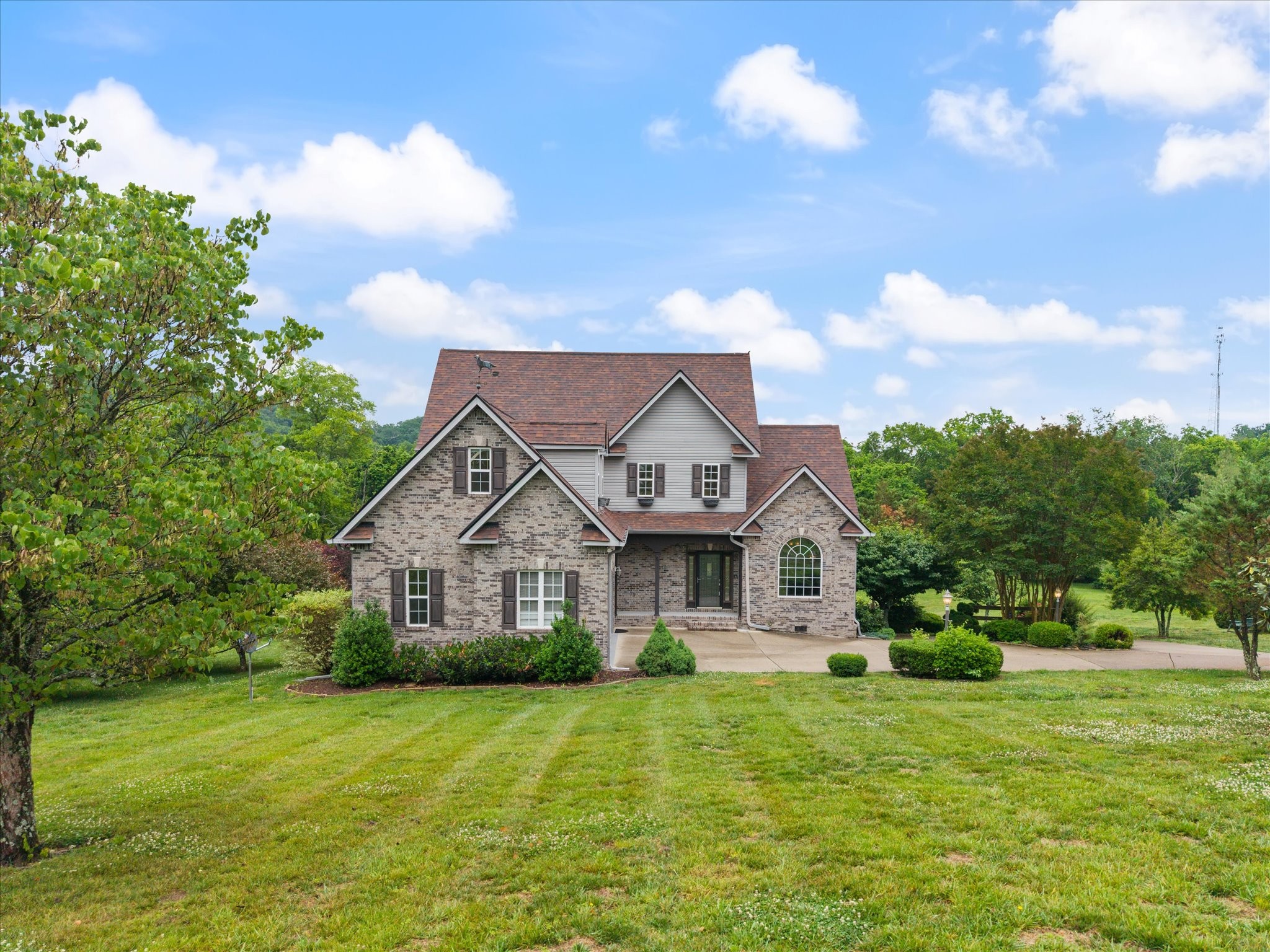  2216 Twin Peaks Ct, Spring Hill, TN, 37174 - 物件實景