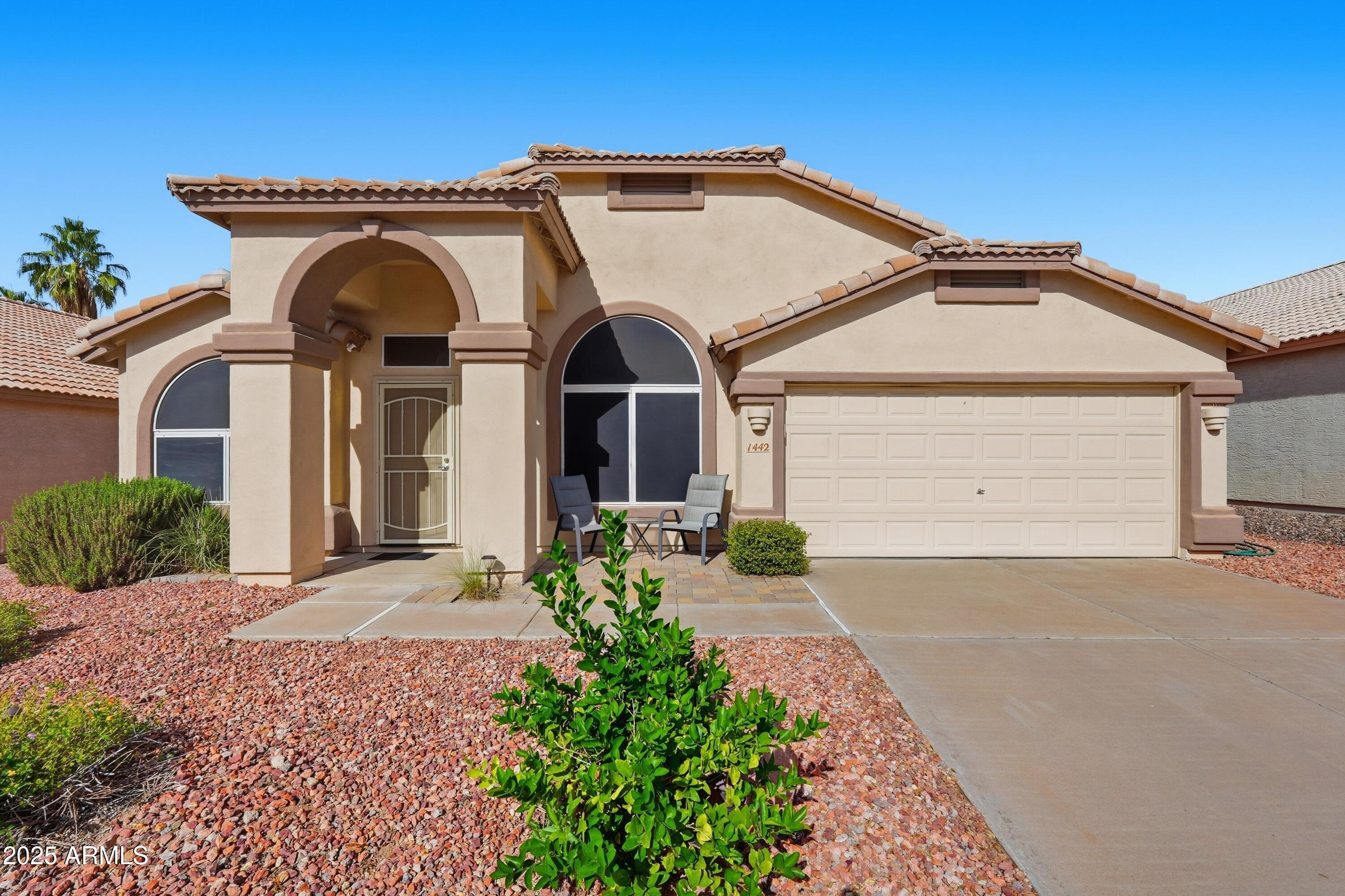 Phoenix, Arizona, 85024, United States, 3 Bedrooms Bedrooms, ,2 BathroomsBathrooms,Residential,For Sale,1995544