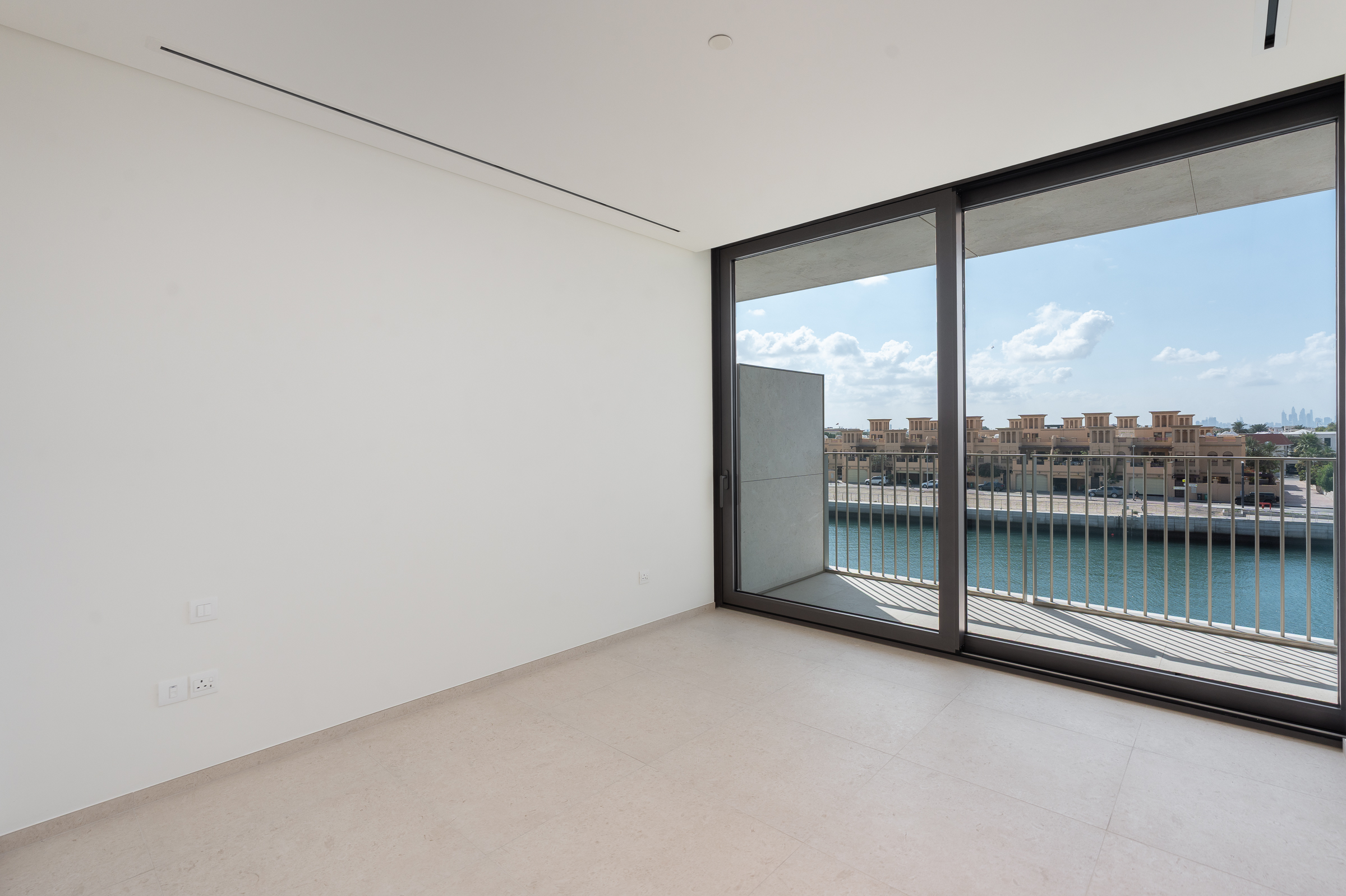  Exclusive Resale Apartment with Canal Views - 物件實景