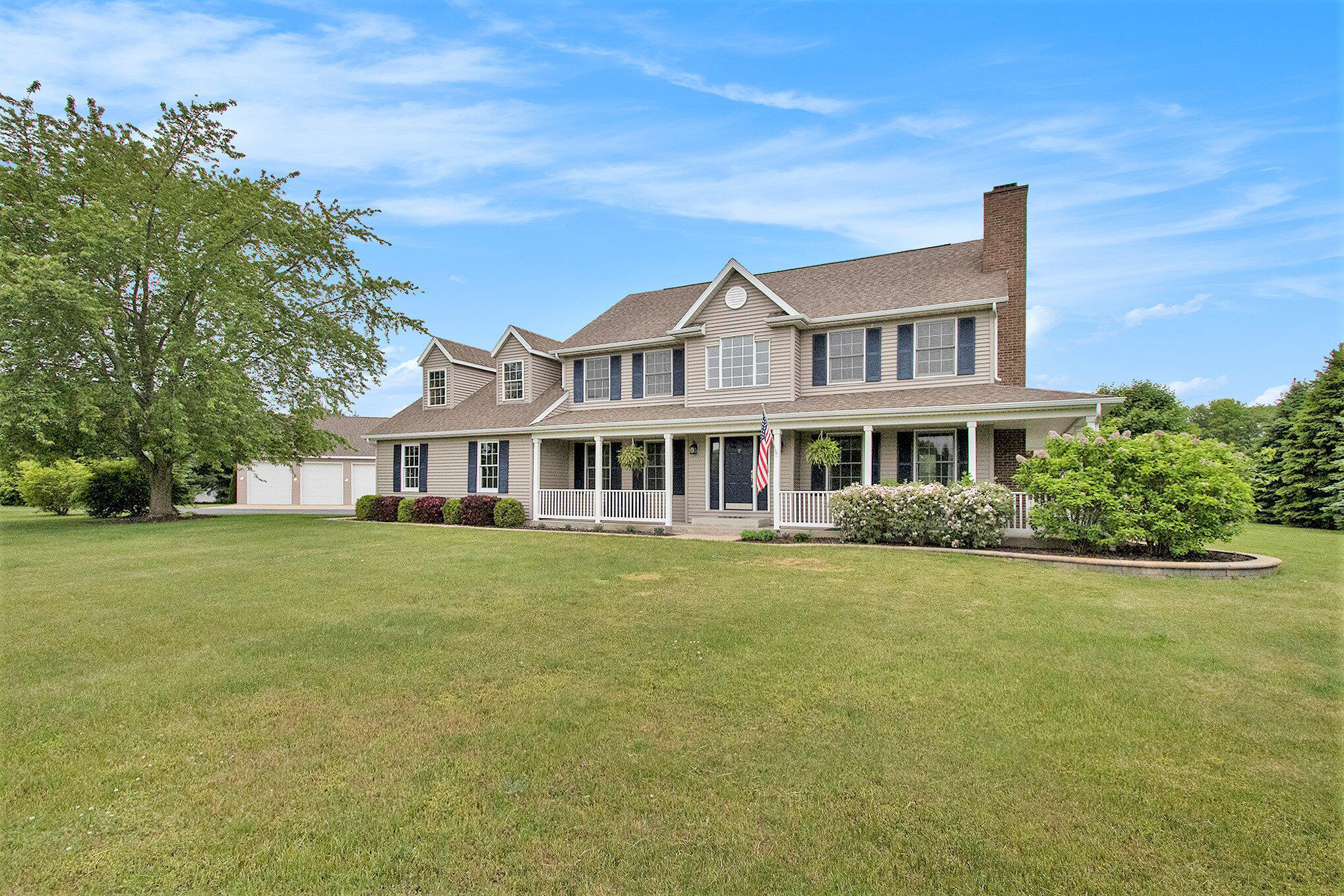 Stevensville, Michigan, 49127, United States, 4 Bedrooms Bedrooms, ,3 BathroomsBathrooms,Residential,For Sale,1942720
