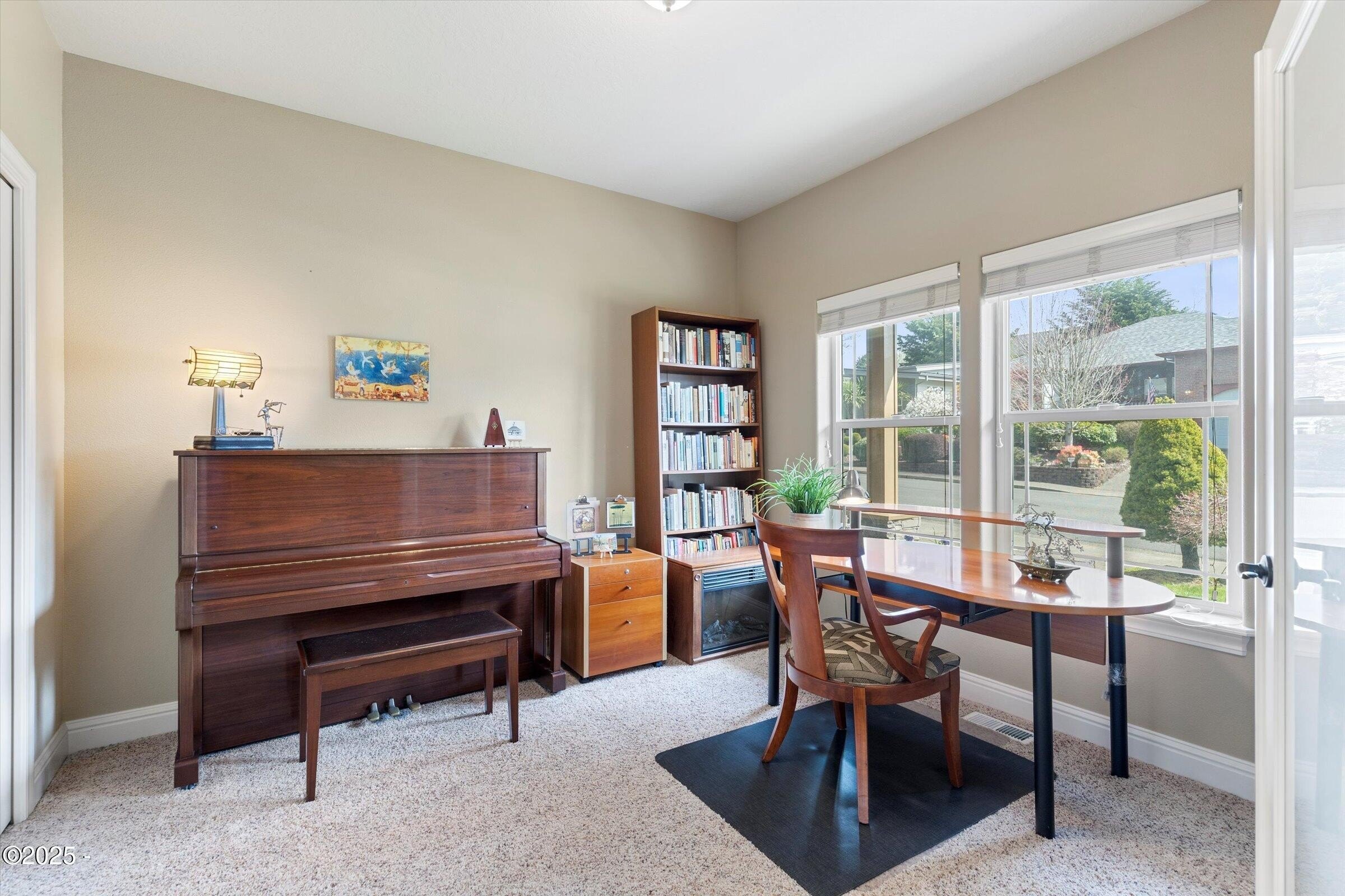 Lincoln City, Oregon, 97367, United States, 3 Bedrooms Bedrooms, ,Residential,For Sale,1941773