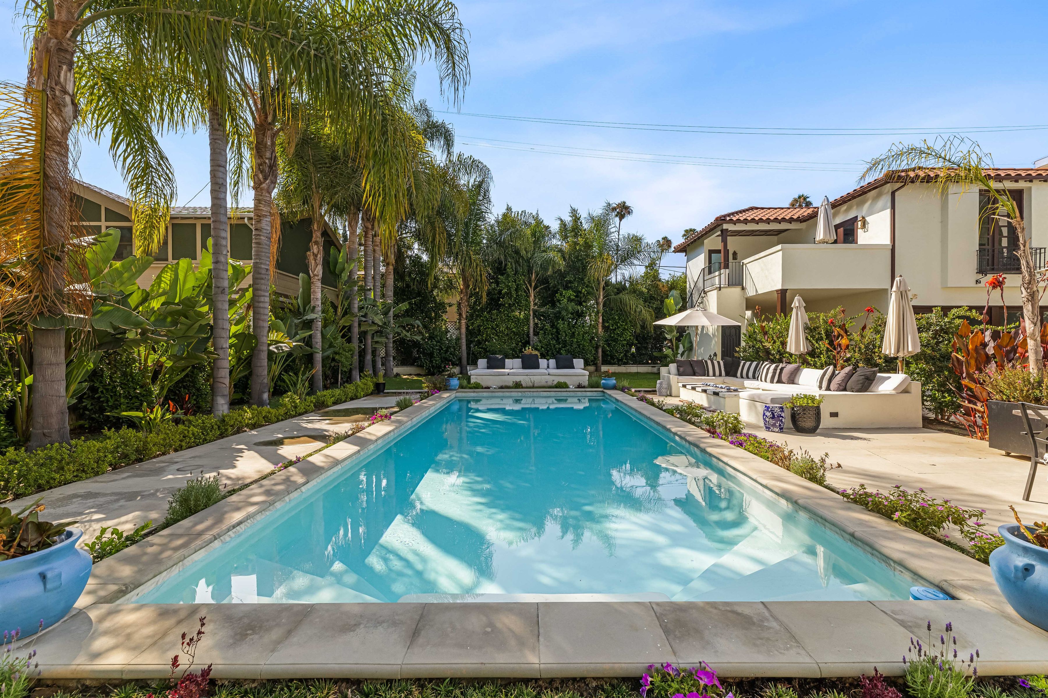  2052 S Hobart Blvd - 物件實景