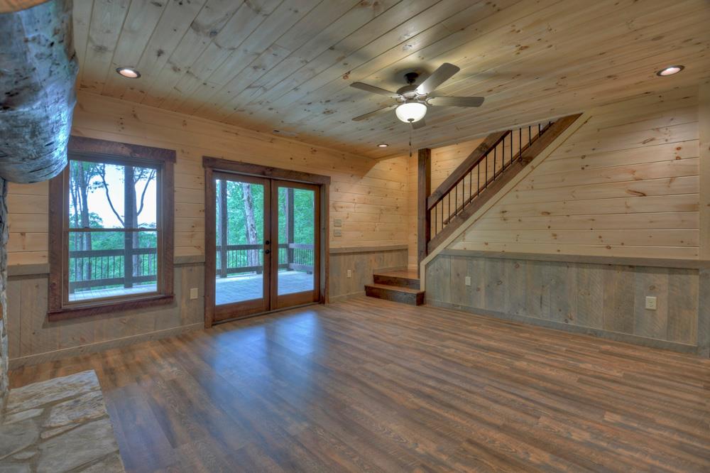 Mineral Bluff, Georgia, 30559, United States, 4 Bedrooms Bedrooms, ,4 BathroomsBathrooms,Residential,For Sale,1871299