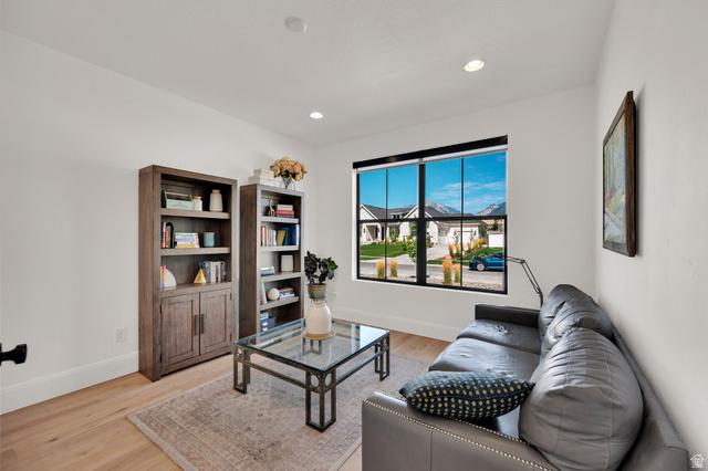 Draper, Utah, 84020, United States, 4 Bedrooms Bedrooms, ,4 BathroomsBathrooms,Residential,For Sale,2010415