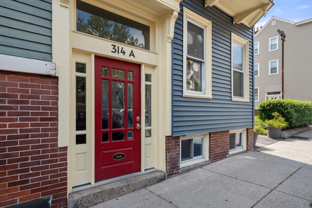 Boston, Massachusetts, 02129, United States, 1 Bedroom Bedrooms, ,1 BathroomBathrooms,Residential,For Sale,1911584