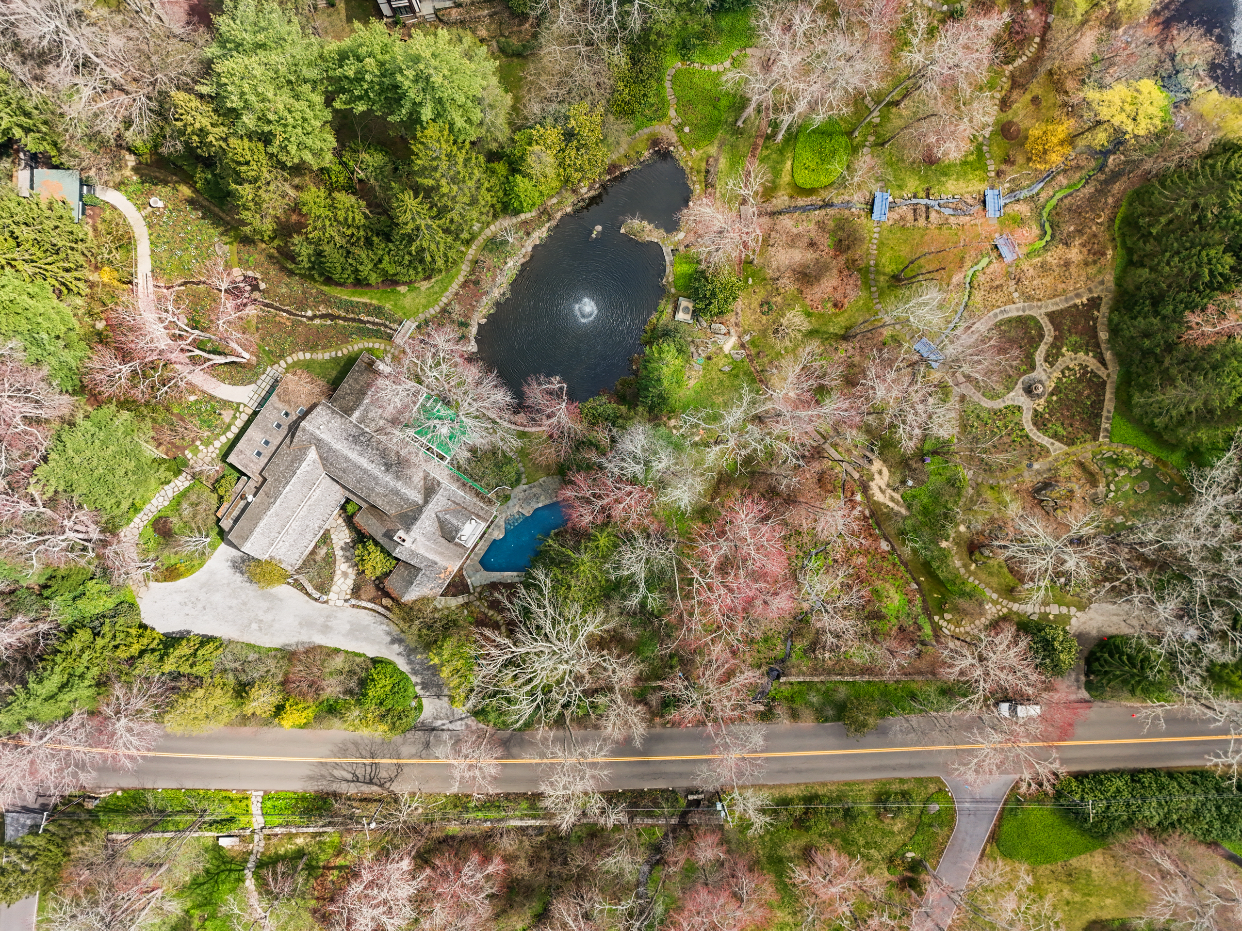  135 & 129 Zaccheus Mead Lane - 物件實景