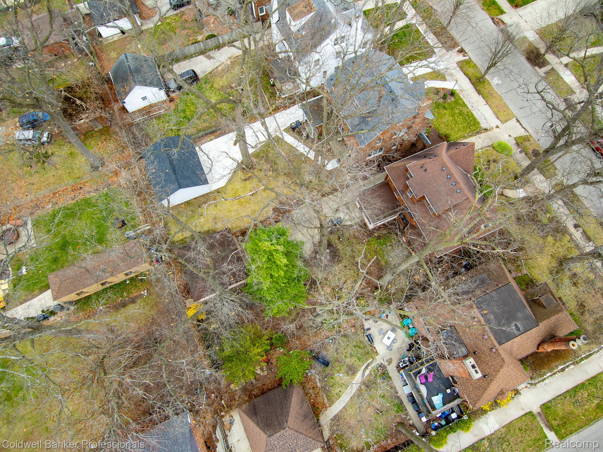 Detroit, Michigan, 48221, United States, 4 Bedrooms Bedrooms, ,5 BathroomsBathrooms,Residential,For Sale,1947184