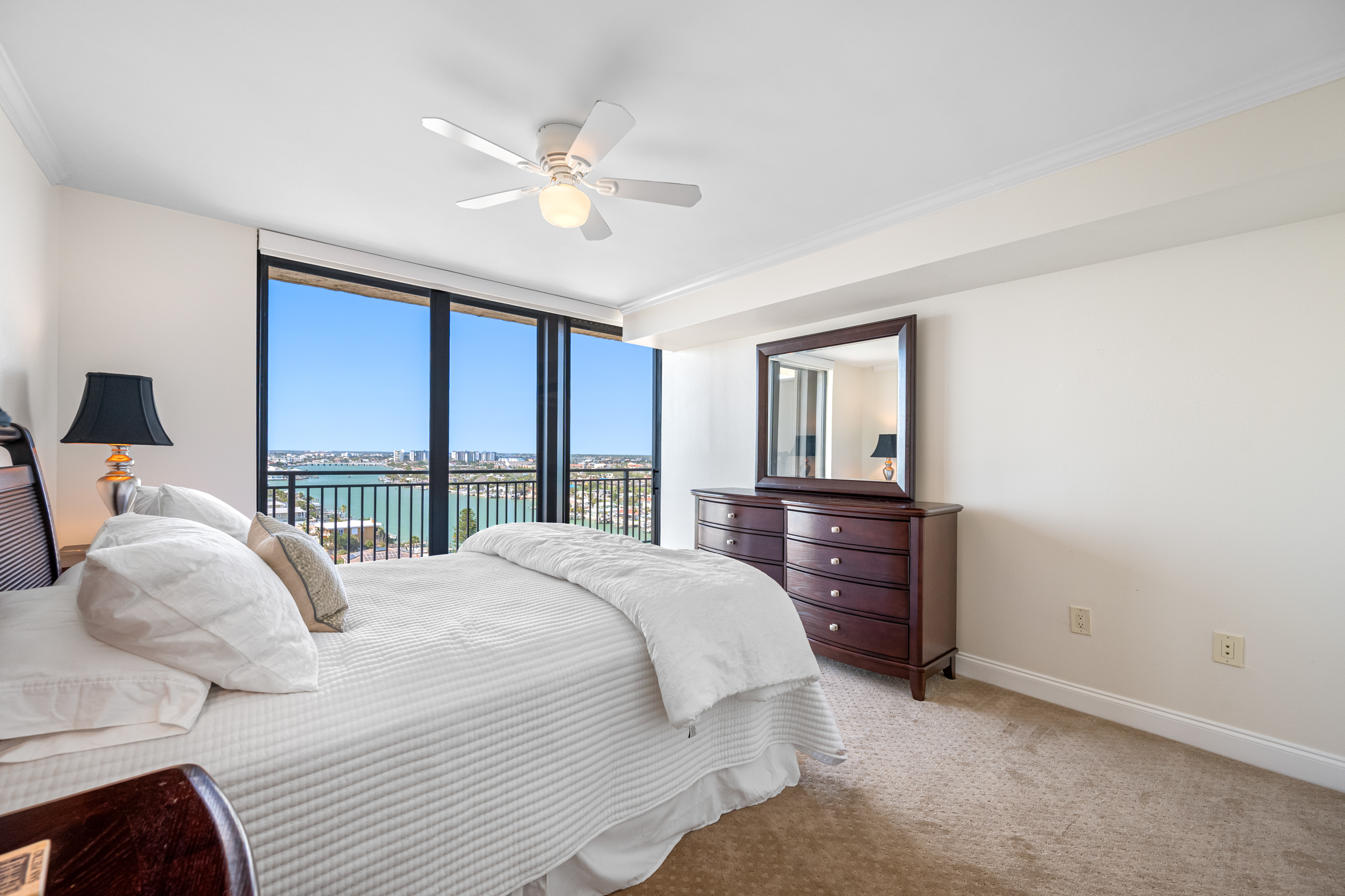 Treasure Island, Florida, 33706, United States, 2 Bedrooms Bedrooms, ,2 BathroomsBathrooms,Residential,For Sale,1998023