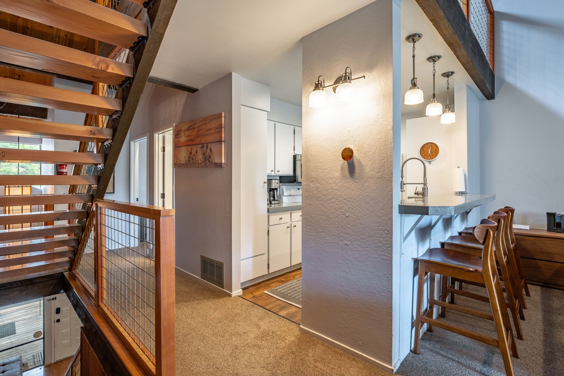  Sunny 3 Bedroom Unit plus Loft with Amenities - 物件實景