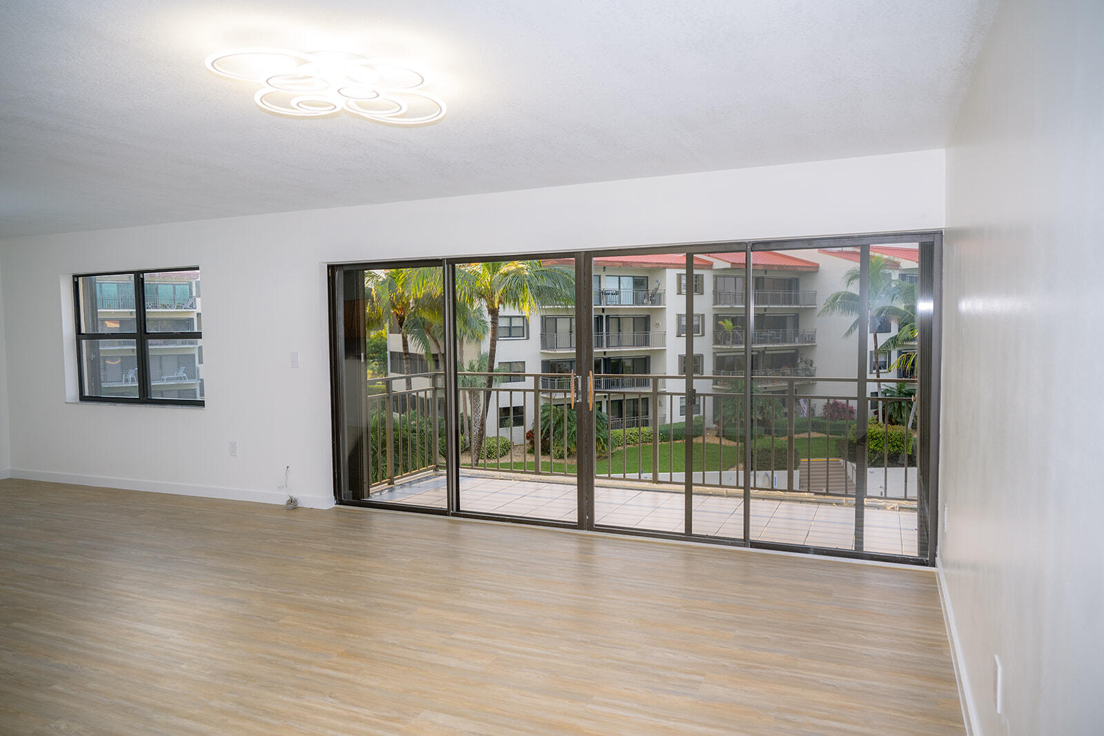 KEY LARGO, Florida, 33037, United States, 3 Bedrooms Bedrooms, ,2 BathroomsBathrooms,Residential,For Sale,1913329