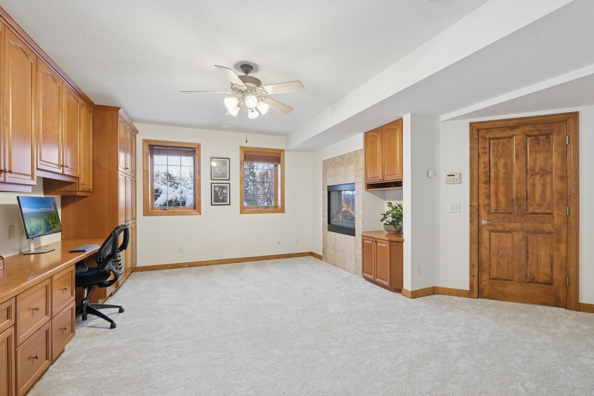 Woodbury, Minnesota, 55129, United States, 5 Bedrooms Bedrooms, ,5 BathroomsBathrooms,Residential,For Sale,1989522