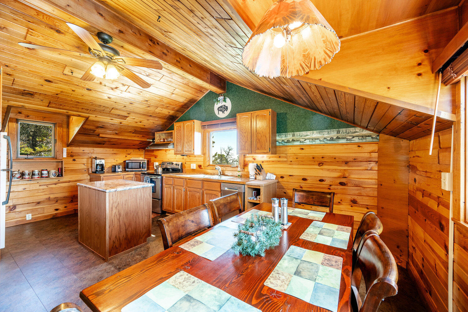 Sheridan, Wyoming, 82801, United States, 3 Bedrooms Bedrooms, ,2 BathroomsBathrooms,Residential,For Sale,1890581