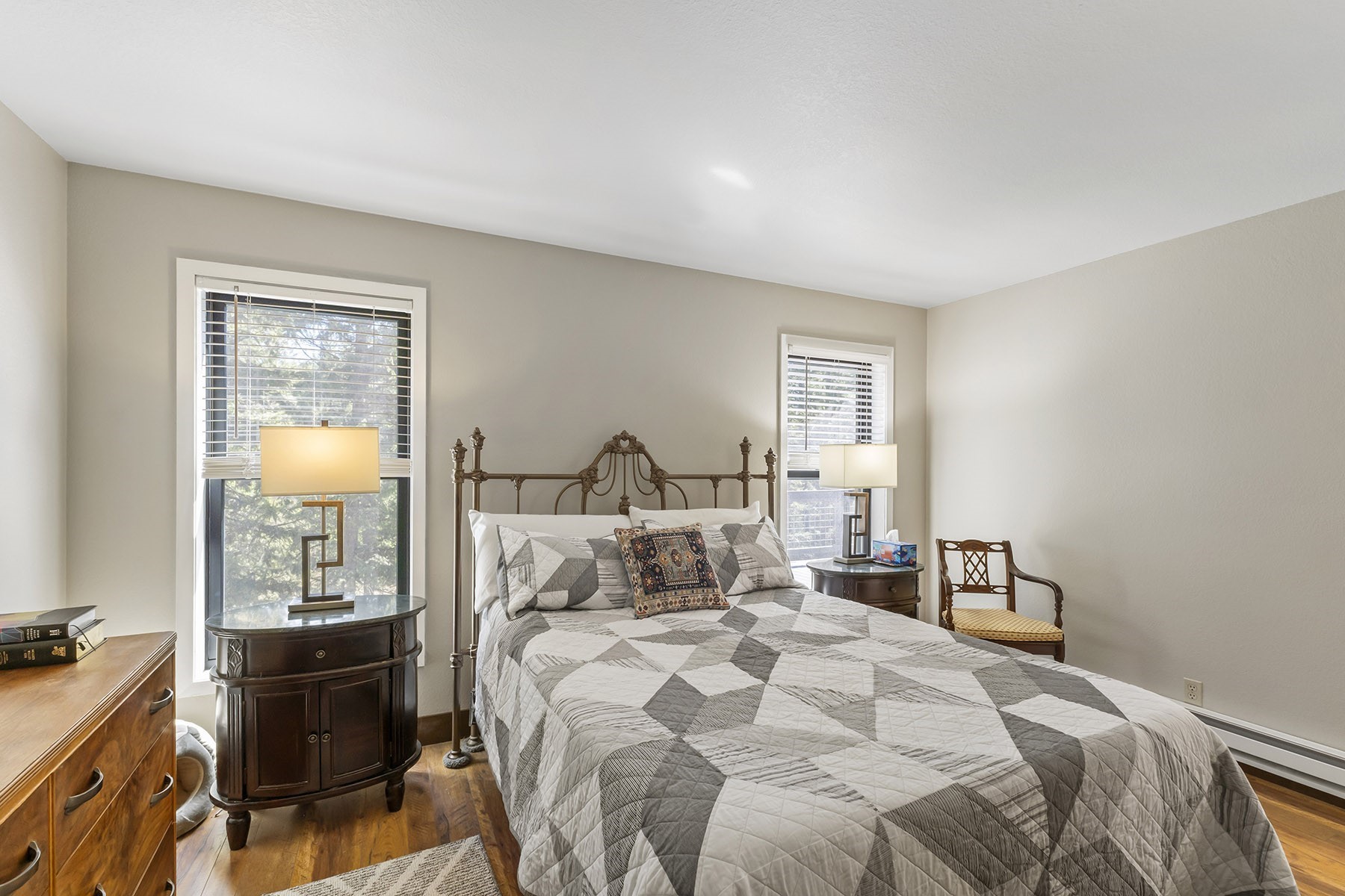  Cougar Estate Acreage - 物件實景