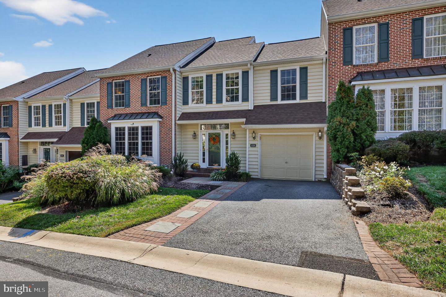 Wallingford, Pennsylvania, 19086, United States, 3 Bedrooms Bedrooms, ,4 BathroomsBathrooms,Residential,For Sale,2000507