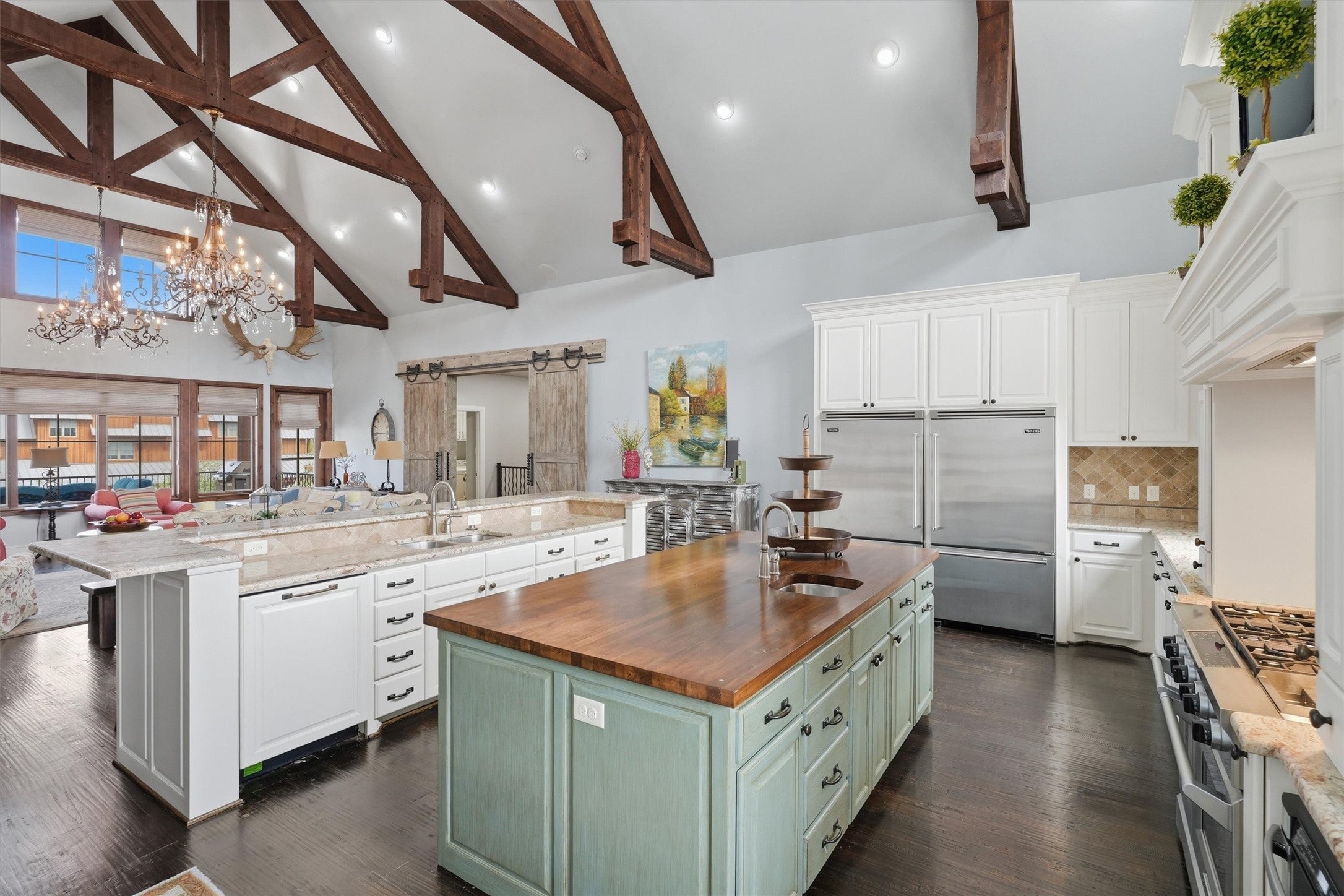 Graford, Texas, 76449, United States, 4 Bedrooms Bedrooms, ,5 BathroomsBathrooms,Residential,For Sale,2048320