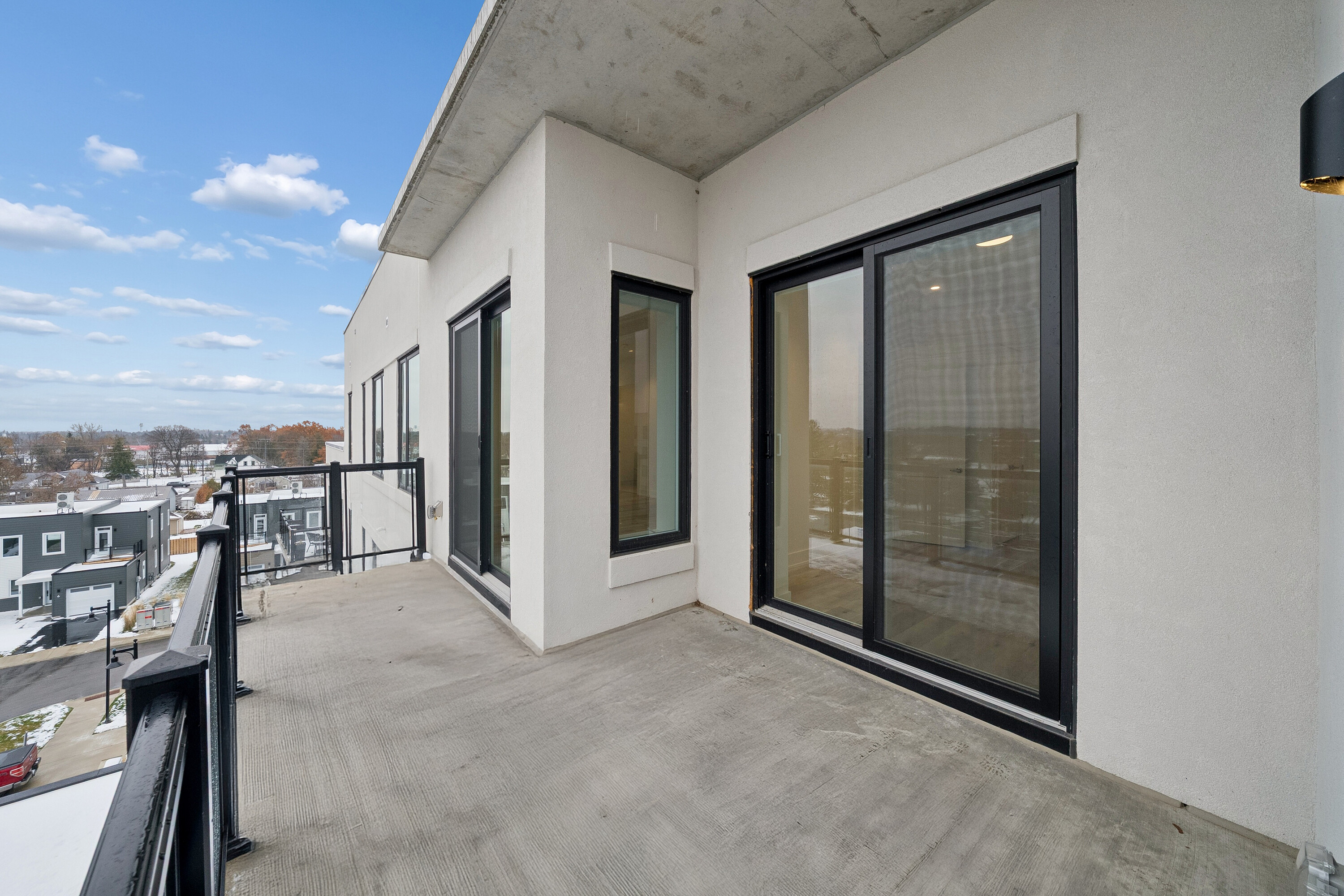  Penthouse on Cameron Lake - 物件實景