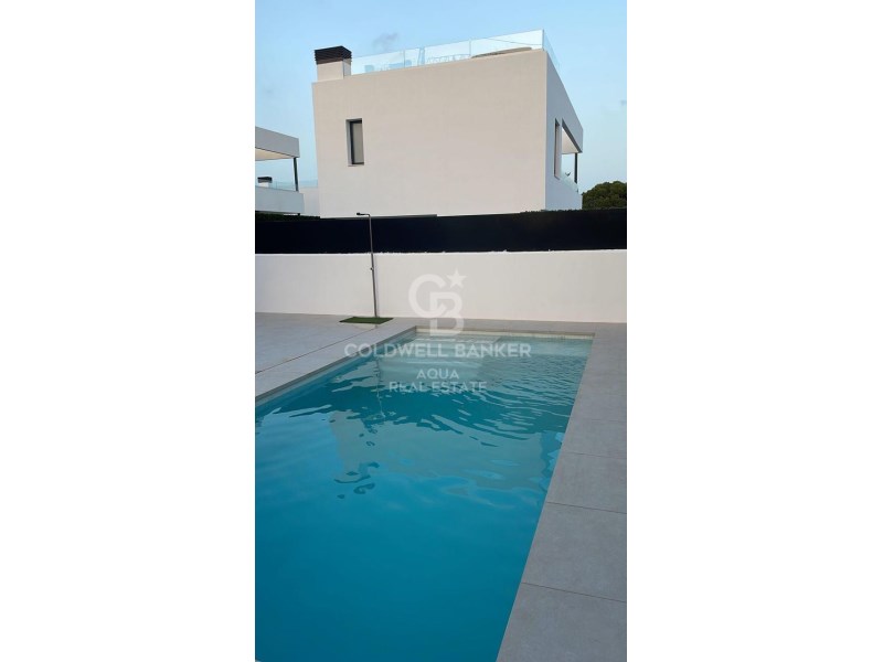 Alicante, Finestrat, Finestrat pueblo Alicante, Fi, Finestrat, Comunidad Valenciana, 00000, ES, 3 Bedrooms Bedrooms, ,3 BathroomsBathrooms,Residential,For Sale,Alicante, Finestrat, Finestrat pueblo Alicante, Fi,1606648