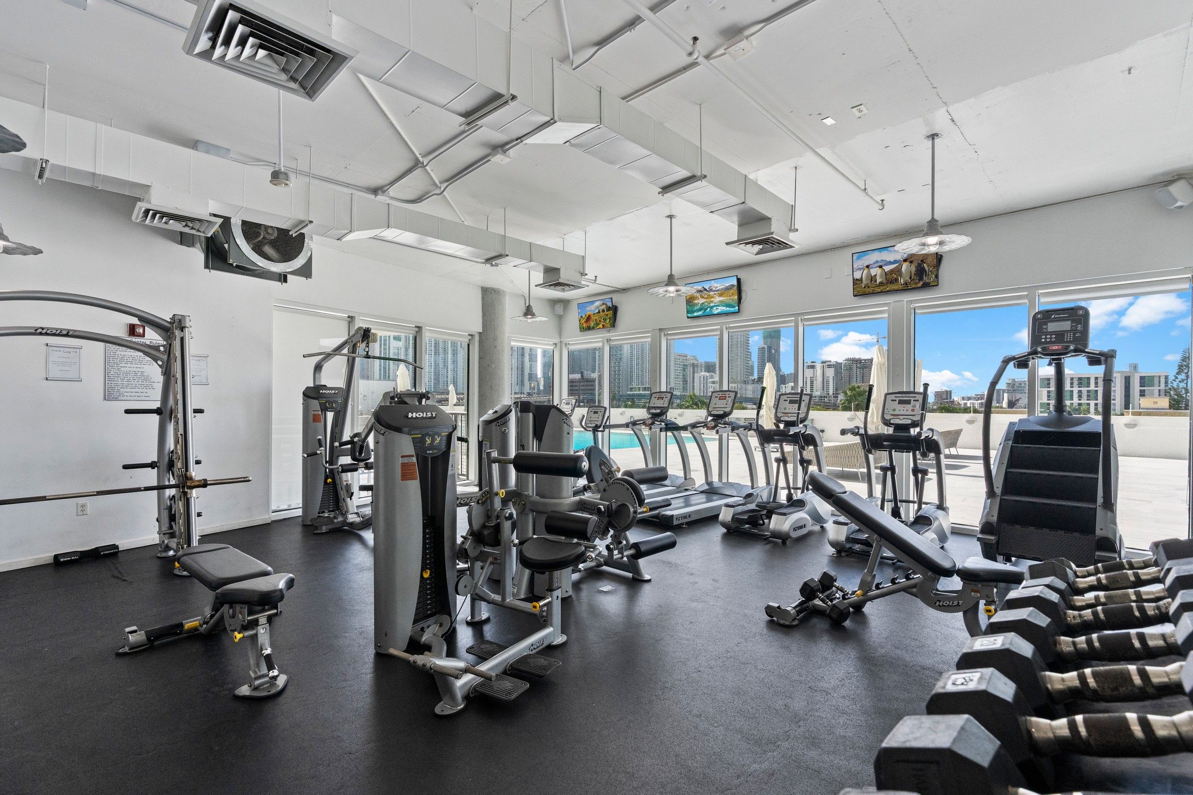  10 SW South River Dr, Miami, FL, 33130 - 物件實景