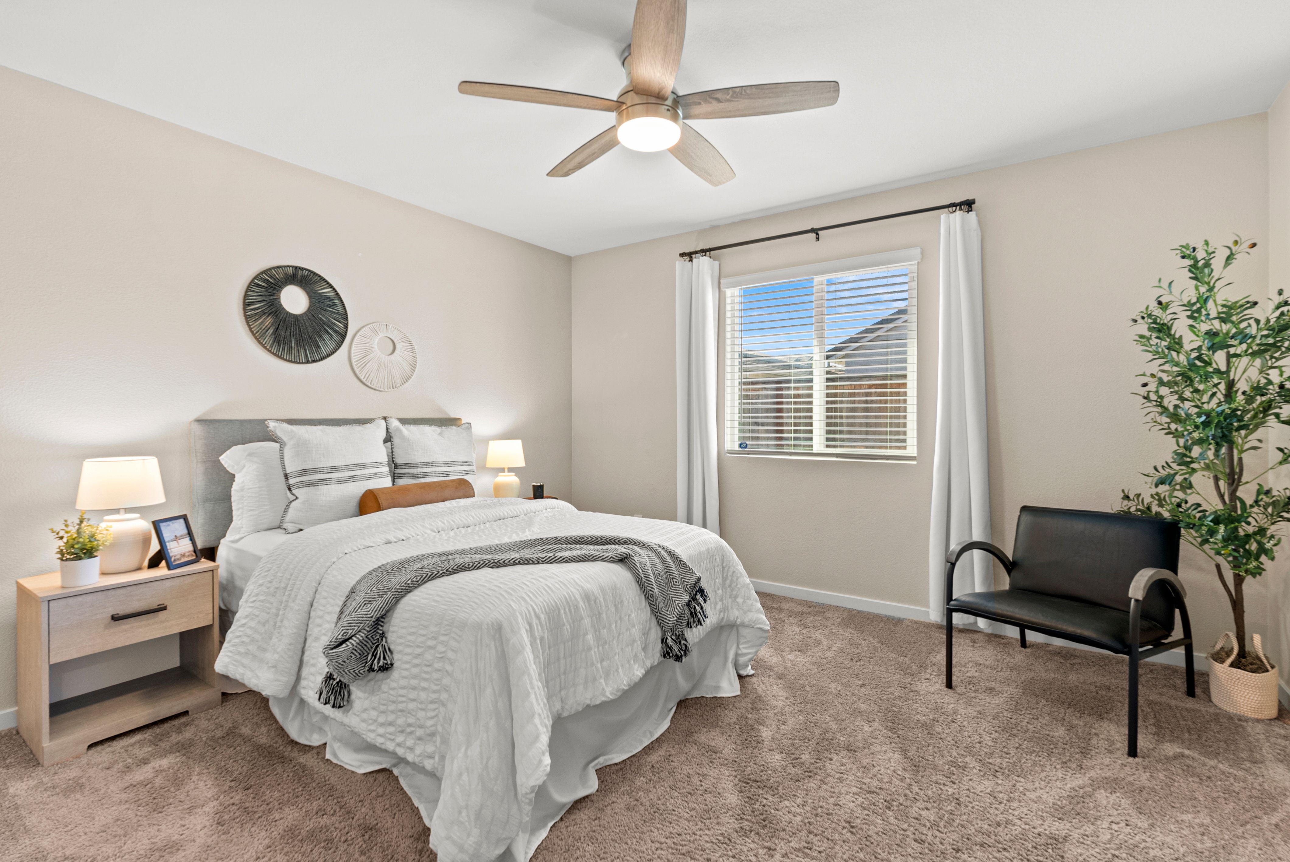 4388 Silver Cedar Lane, Sacramento, CA 95834 - 物件實景