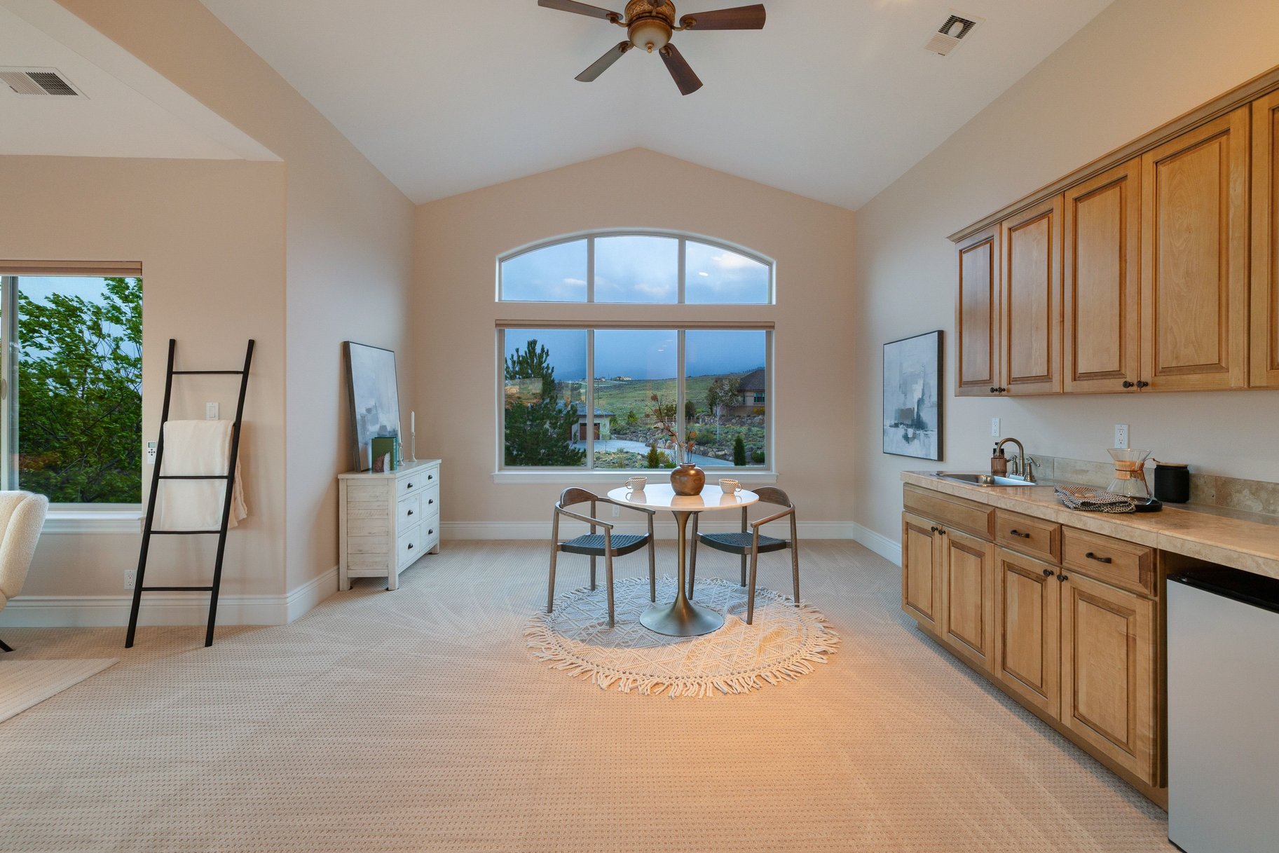  Private Mountain Estate with Elevated Views - 物件實景